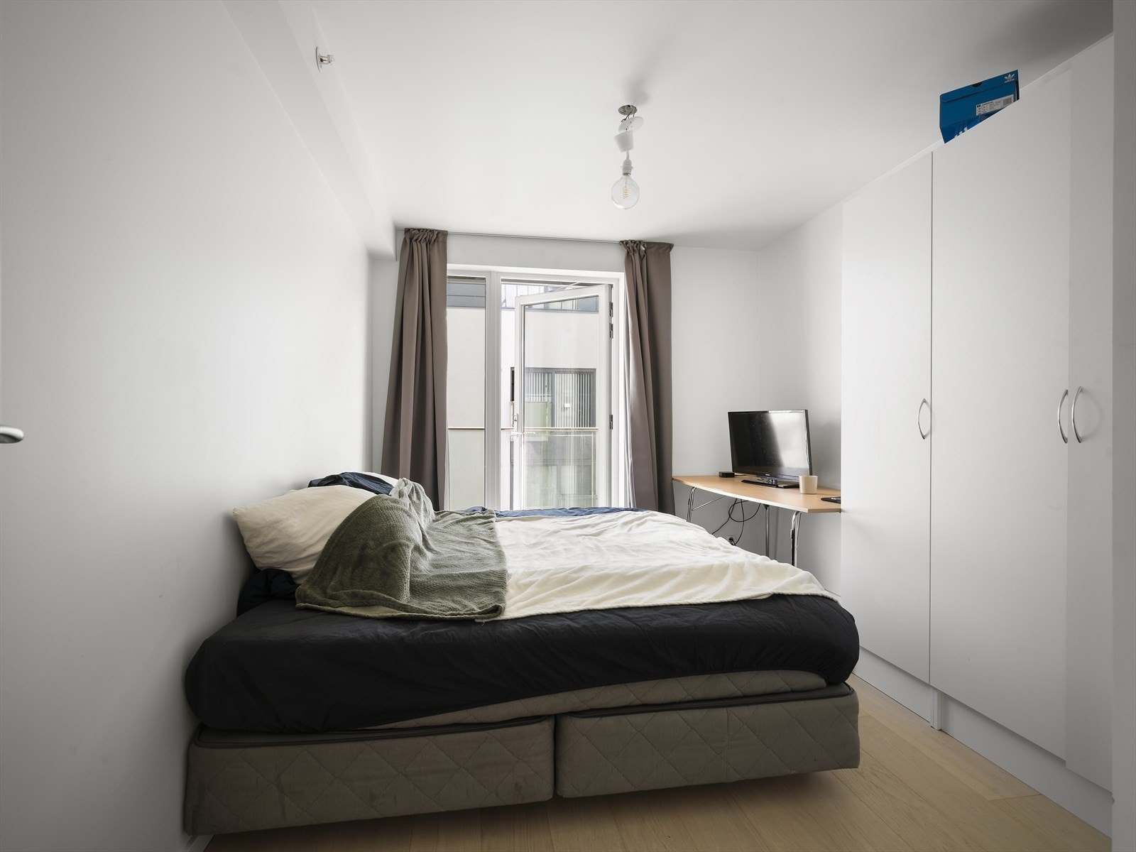 Balkong 2 har utgang fra begge soverommene og stuen Galleribilde