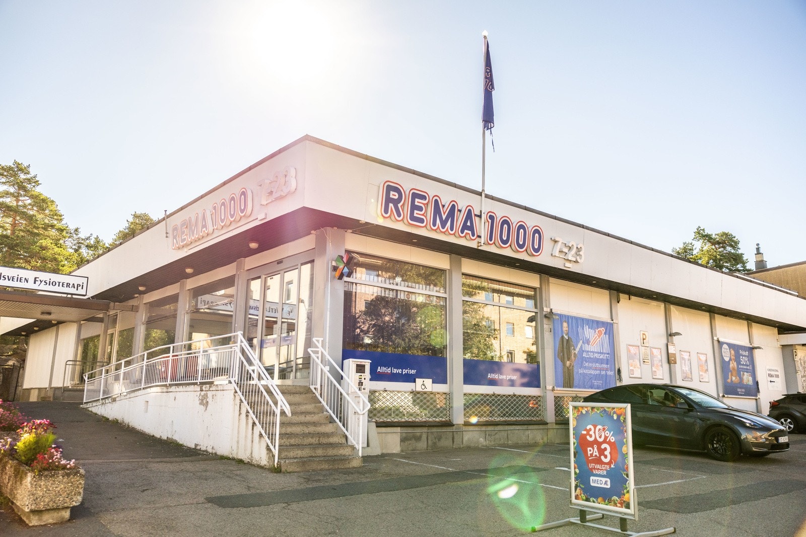 Gangavstand til dagligvarehandel fra leiligheten. Galleribilde