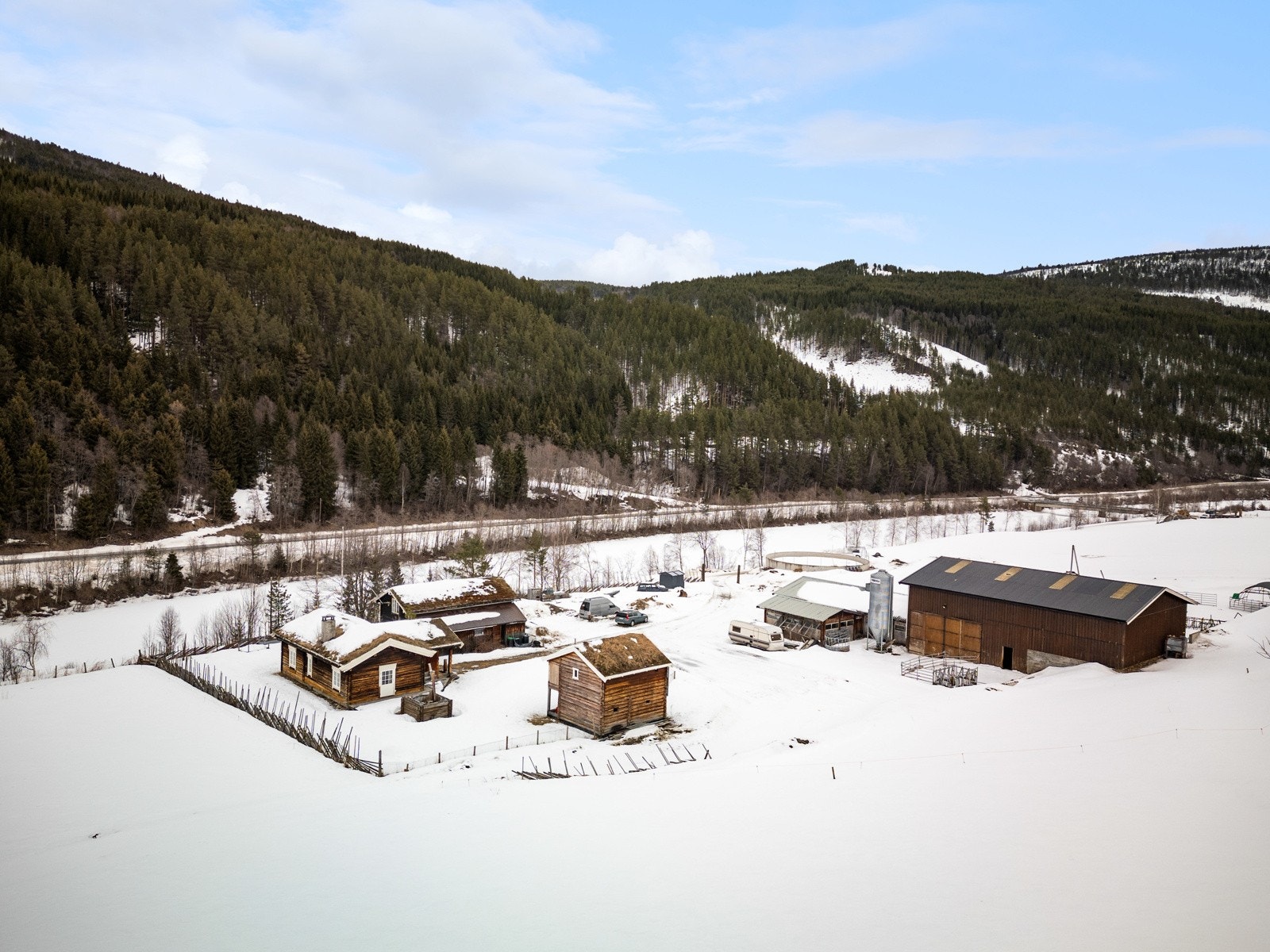 Gårdstun Galleribilde