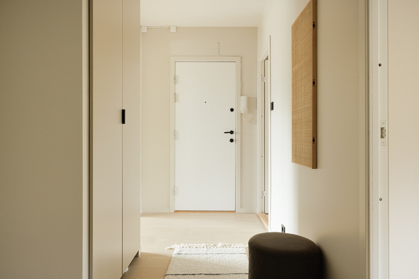 En lys og innbydende entré gir et godt førsteinntrykk Galleribilde