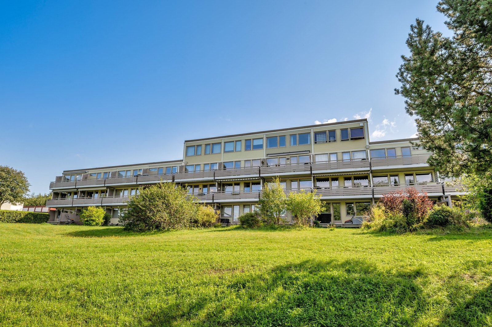 Fasade. Byggeår er 1974. Galleribilde