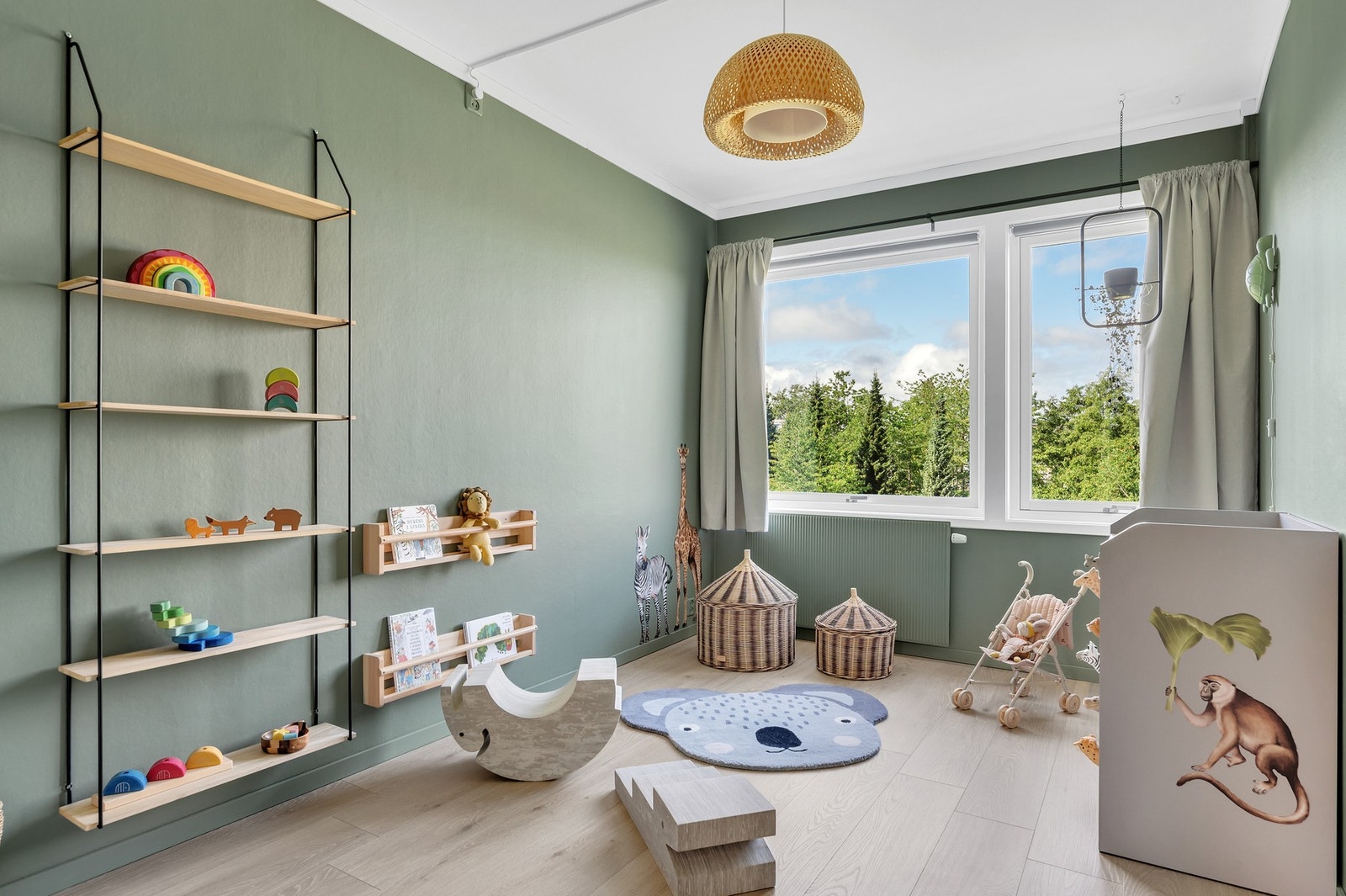 Rommet vender ut mot rolige omgivelser. Galleribilde