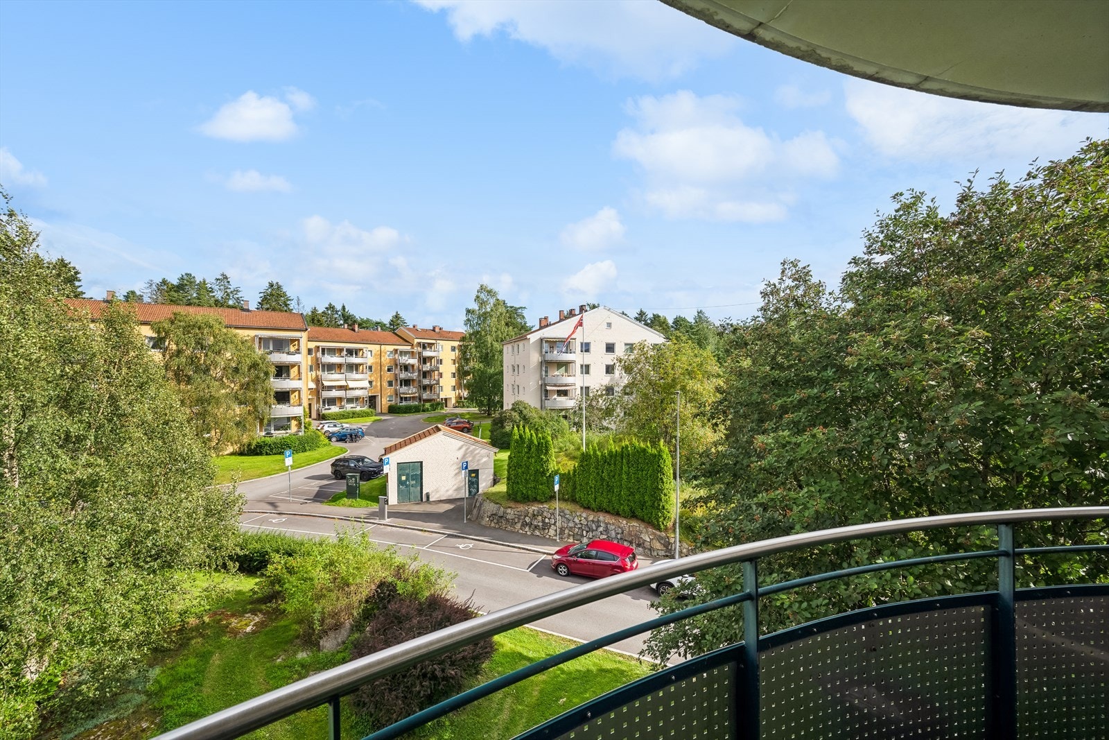 Her kan du nyte rolige sommerdager med fint utsyn. Galleribilde