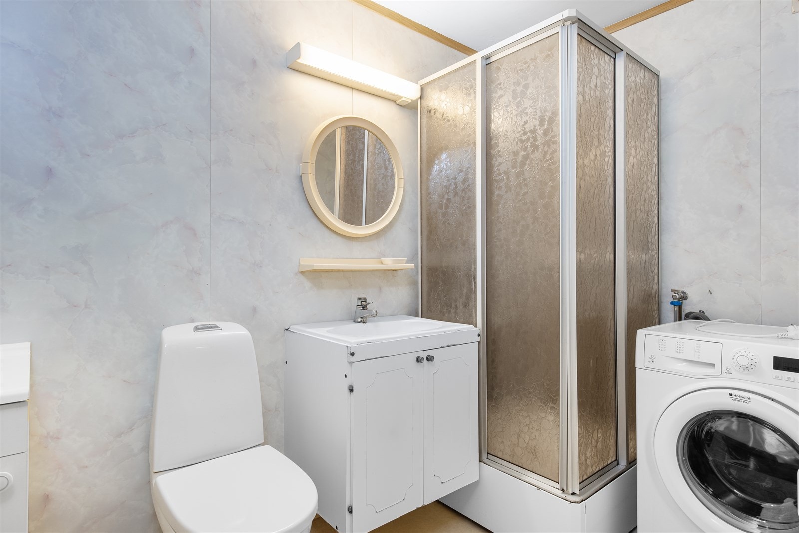 - Bad med opplegg for vaskemaskin - Galleribilde
