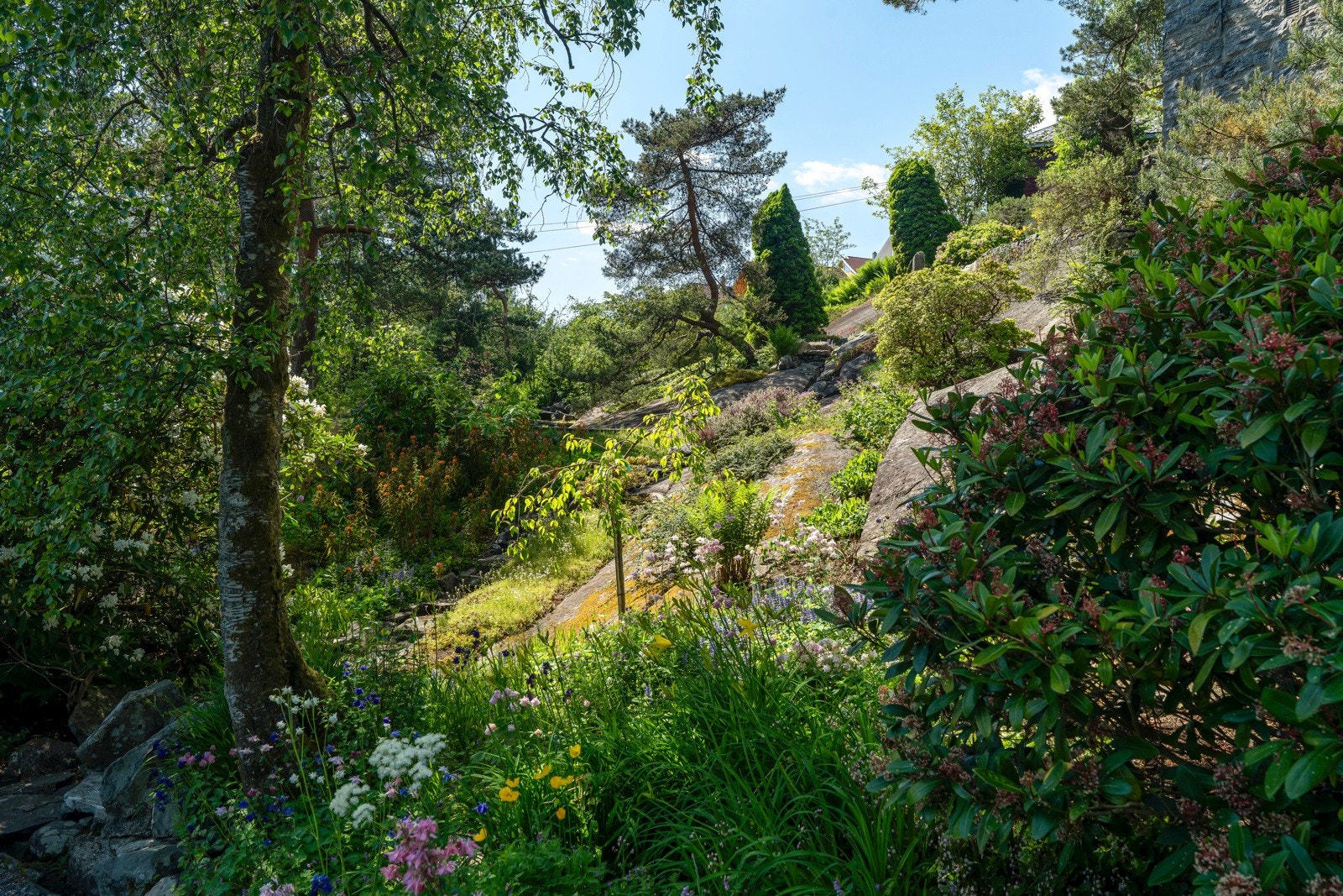 Eiendommen har flere koselige uteplasser. Galleribilde