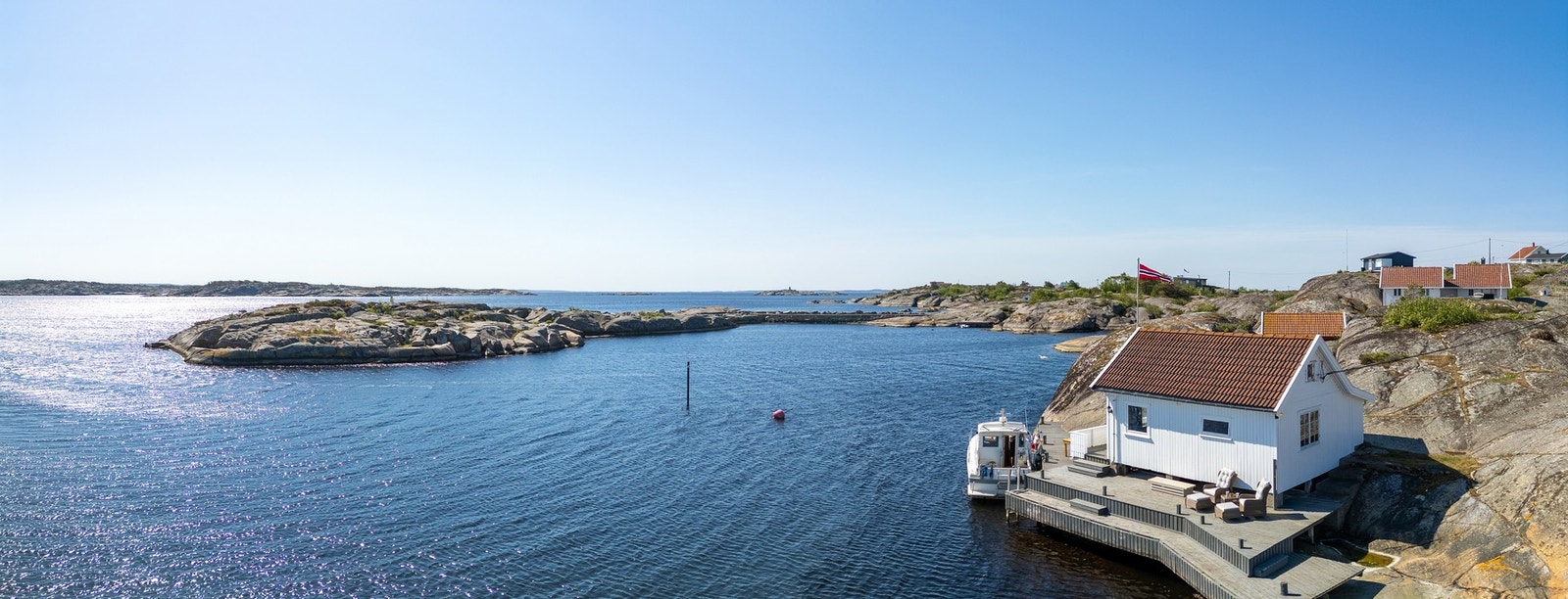 Lauerøyene ligger rett utenfor Skjærhalden med kort vei til Tisler og Koster Galleribilde