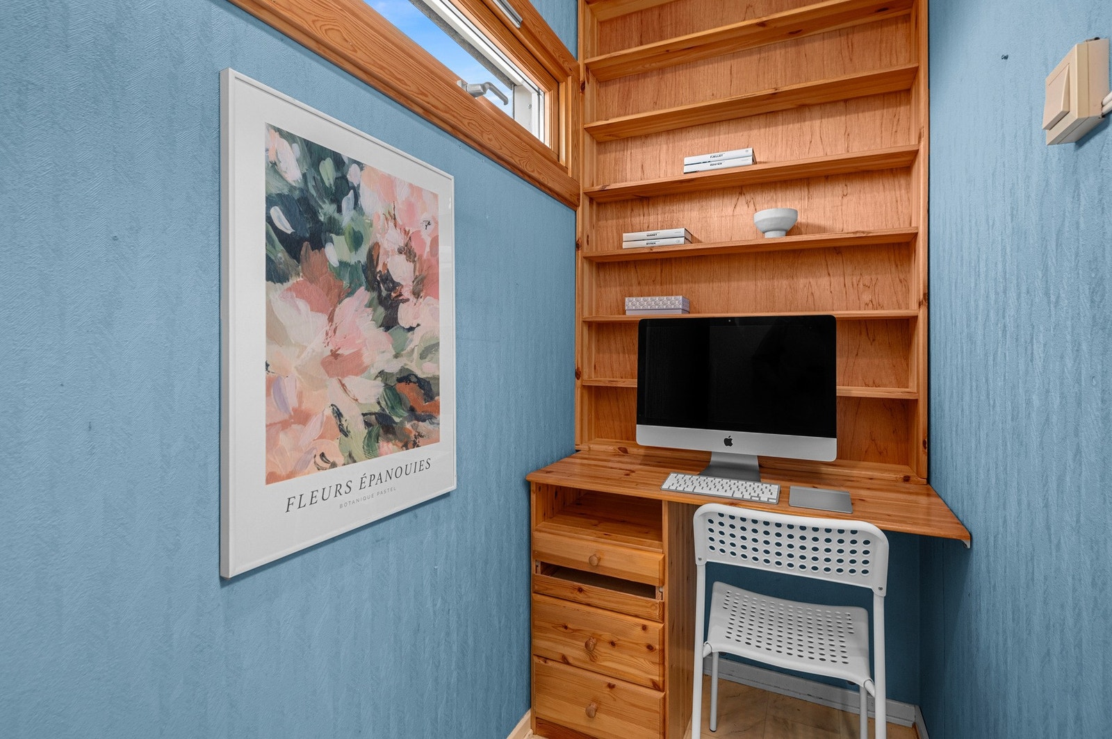 Bod innredet som kontor. Galleribilde