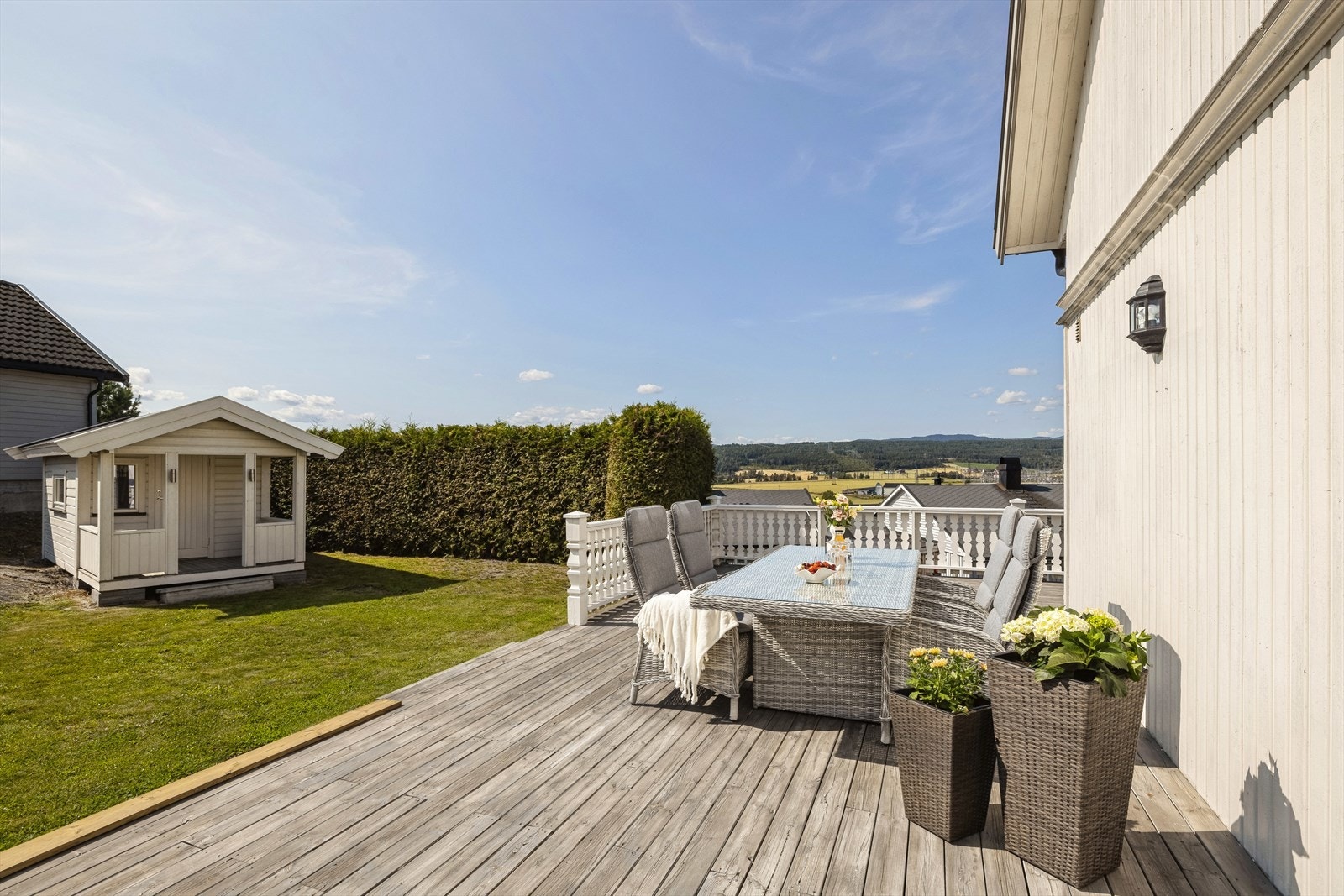 Terrasse. Galleribilde