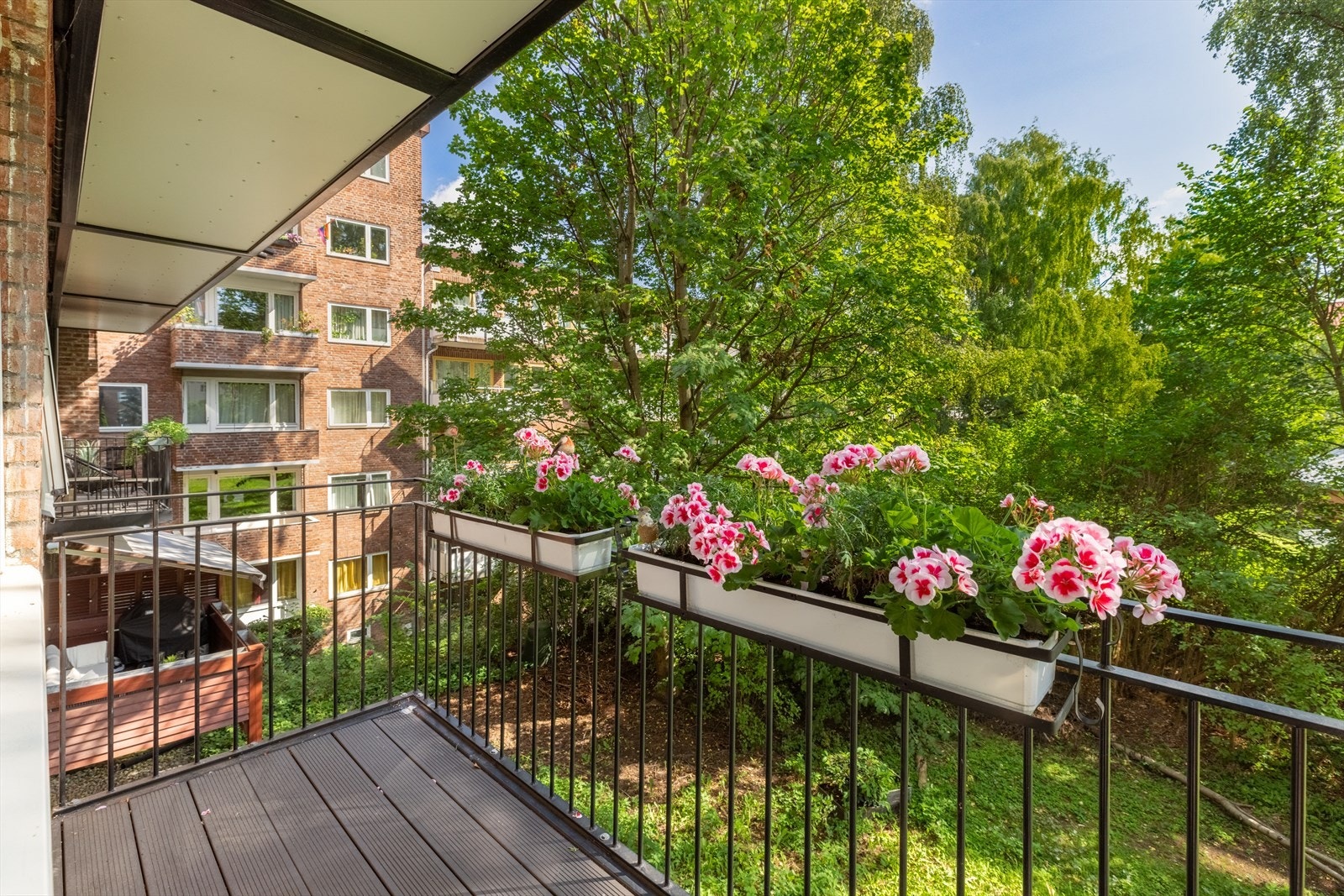 Velkommen til Bjerregaards gate 37B - Presentert av Tiri-Alette Dahl Vilnes i Eiendomsmegler1! Galleribilde