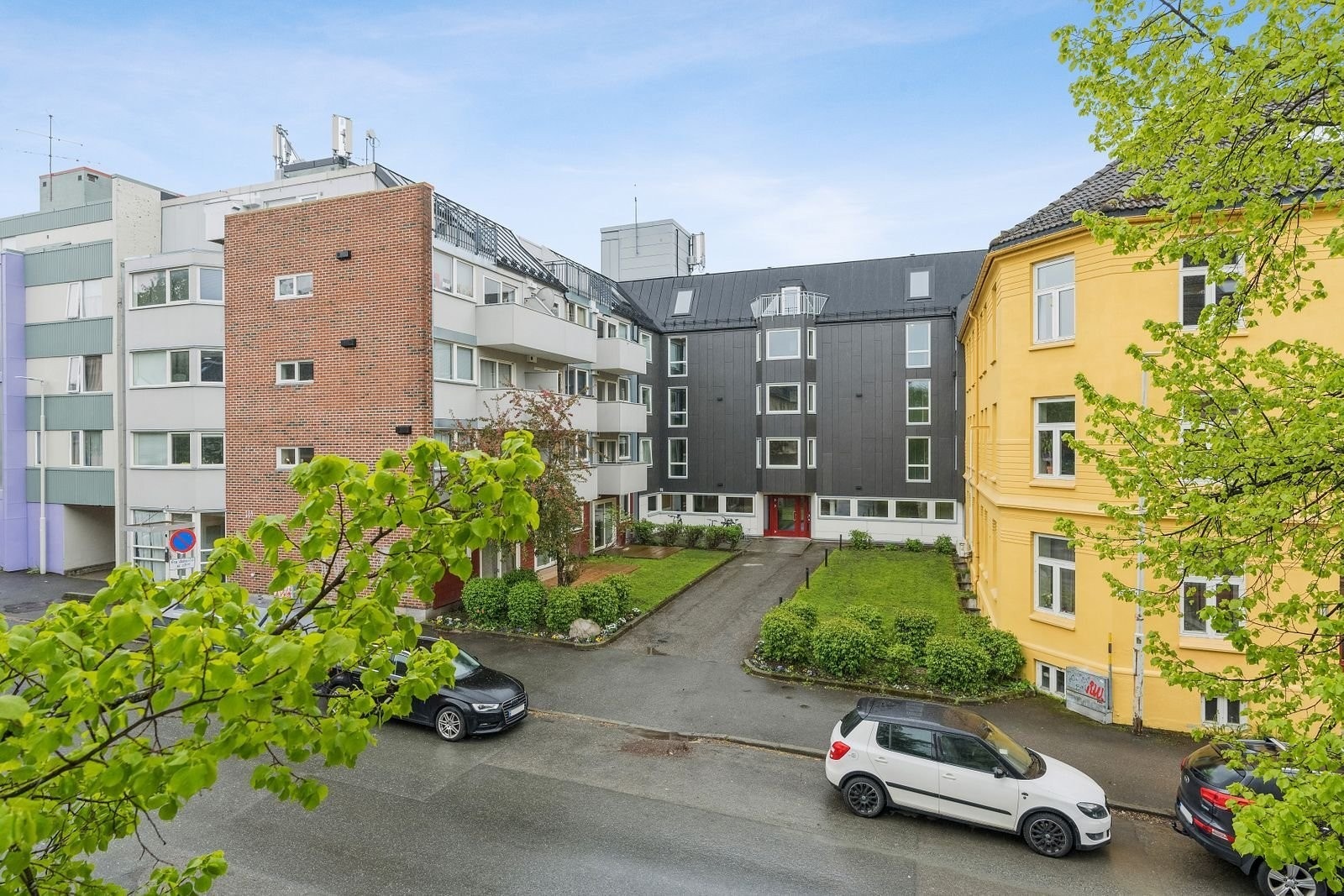 Fasade/Hovedinngang Galleribilde