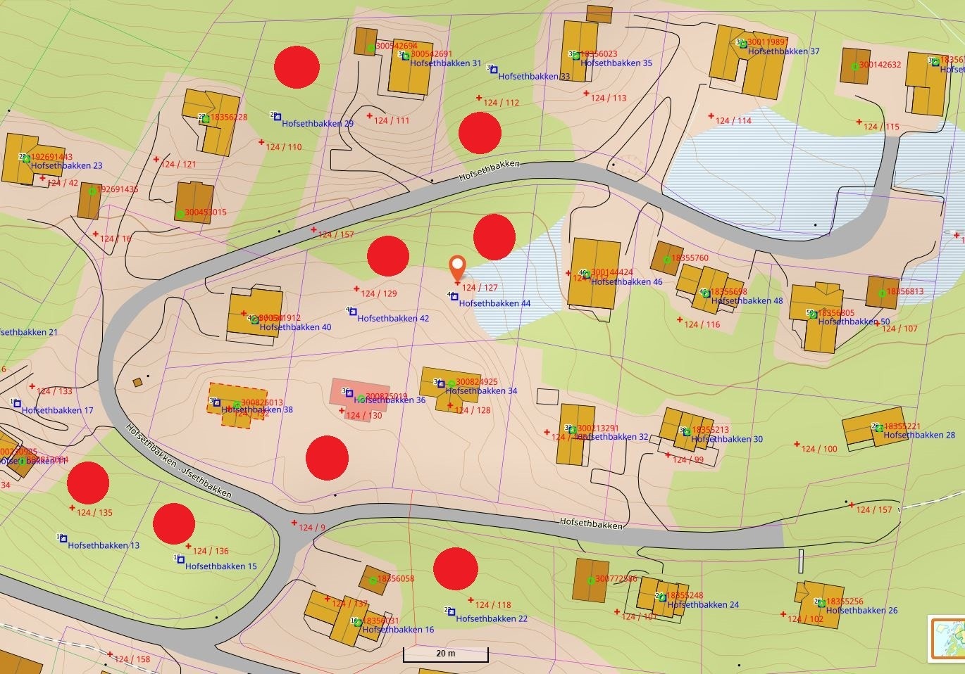 Kart over tomter til salgs. Rød sirkel = Til salgs! Galleribilde