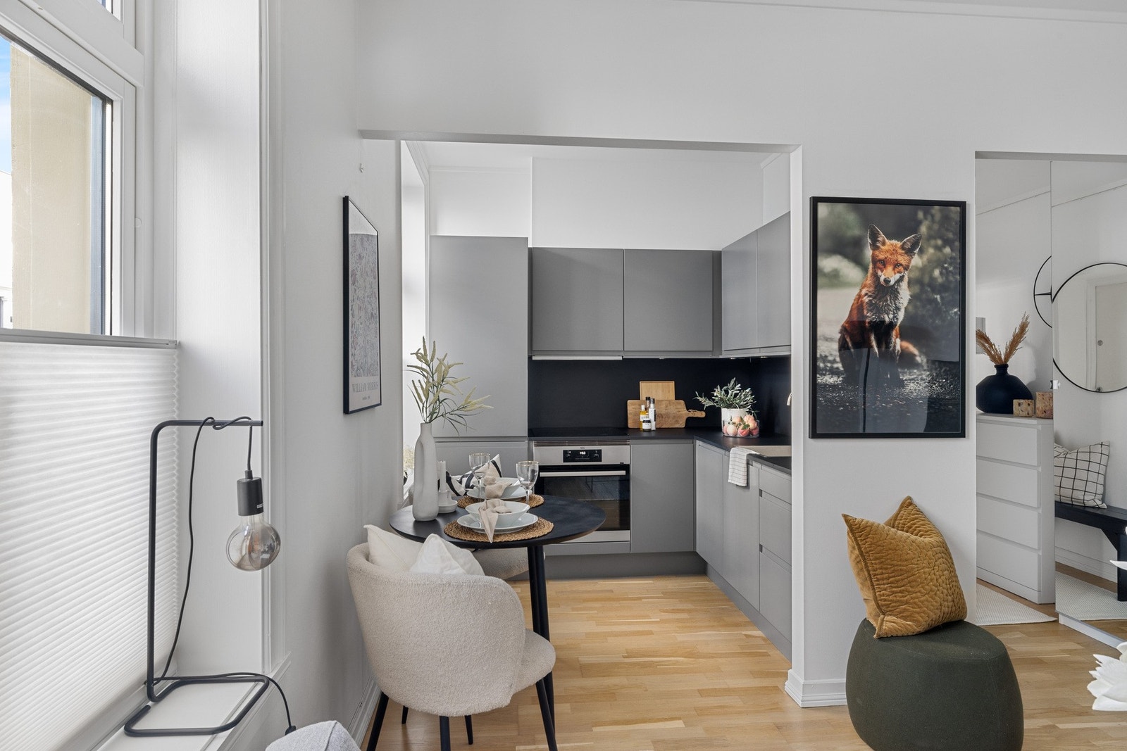 Åpen stue/kjøkken løsning. Galleribilde