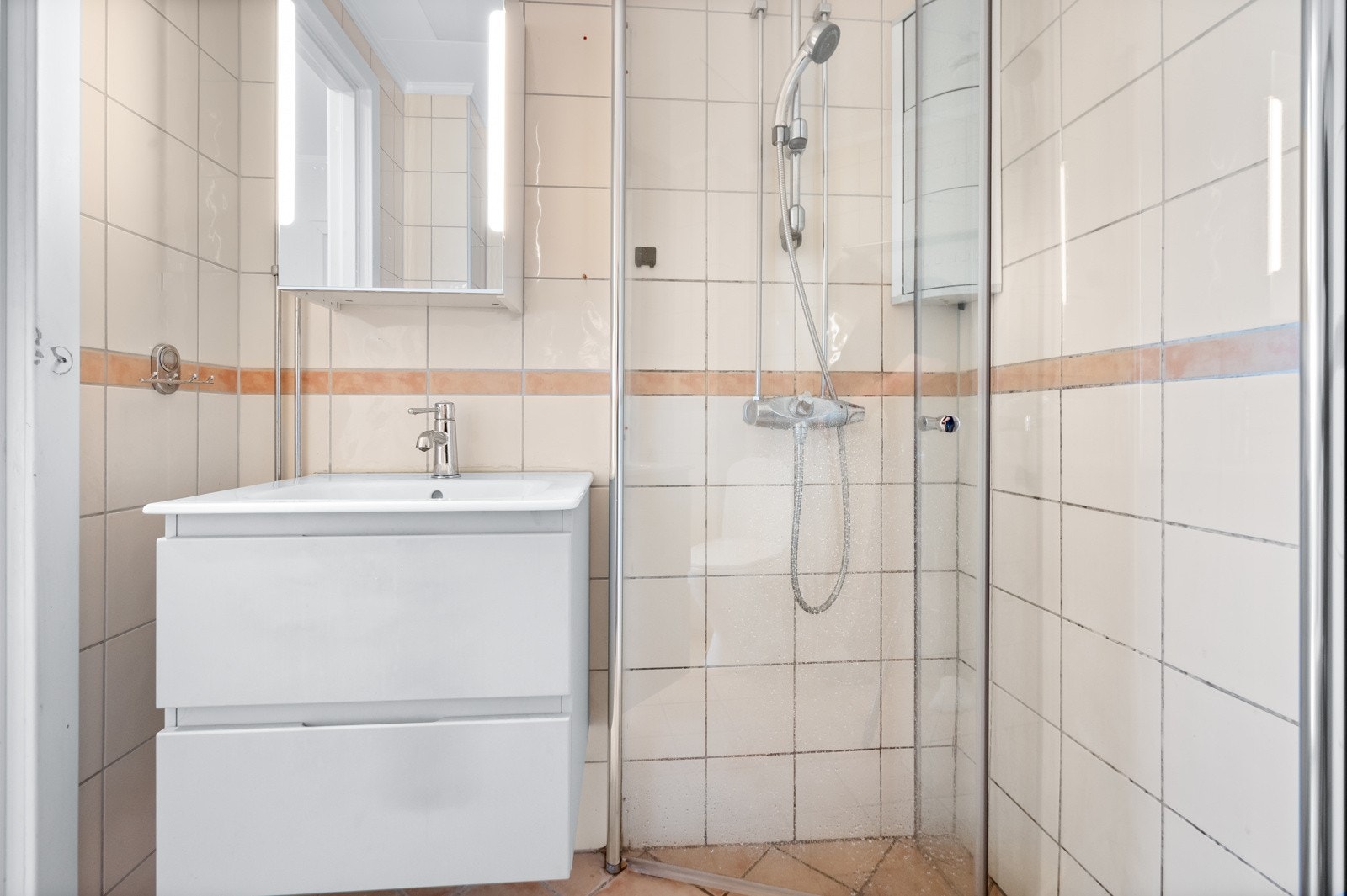 Flislagt bad. Galleribilde