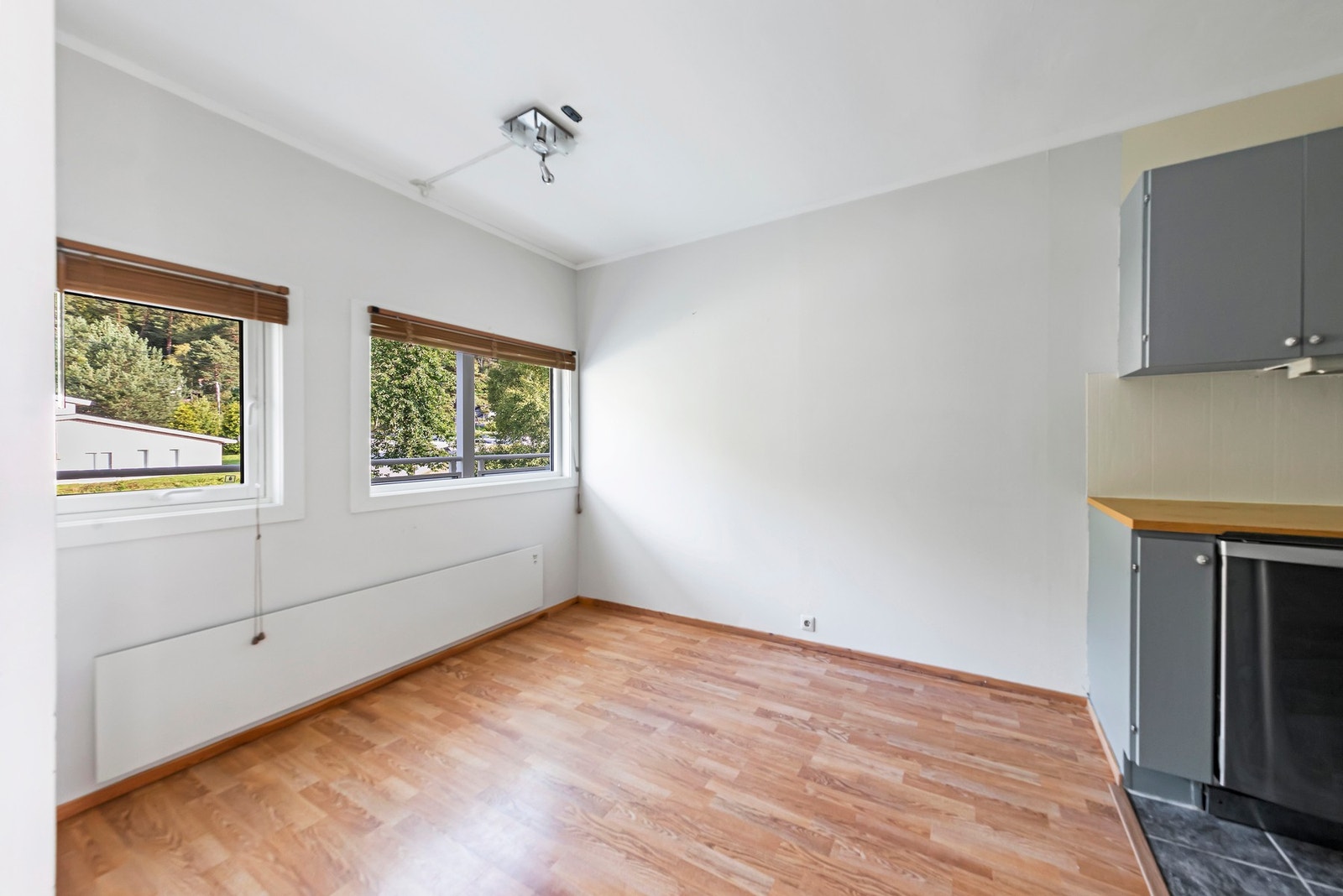 Plass til spiseområde ved kjøkken. Galleribilde