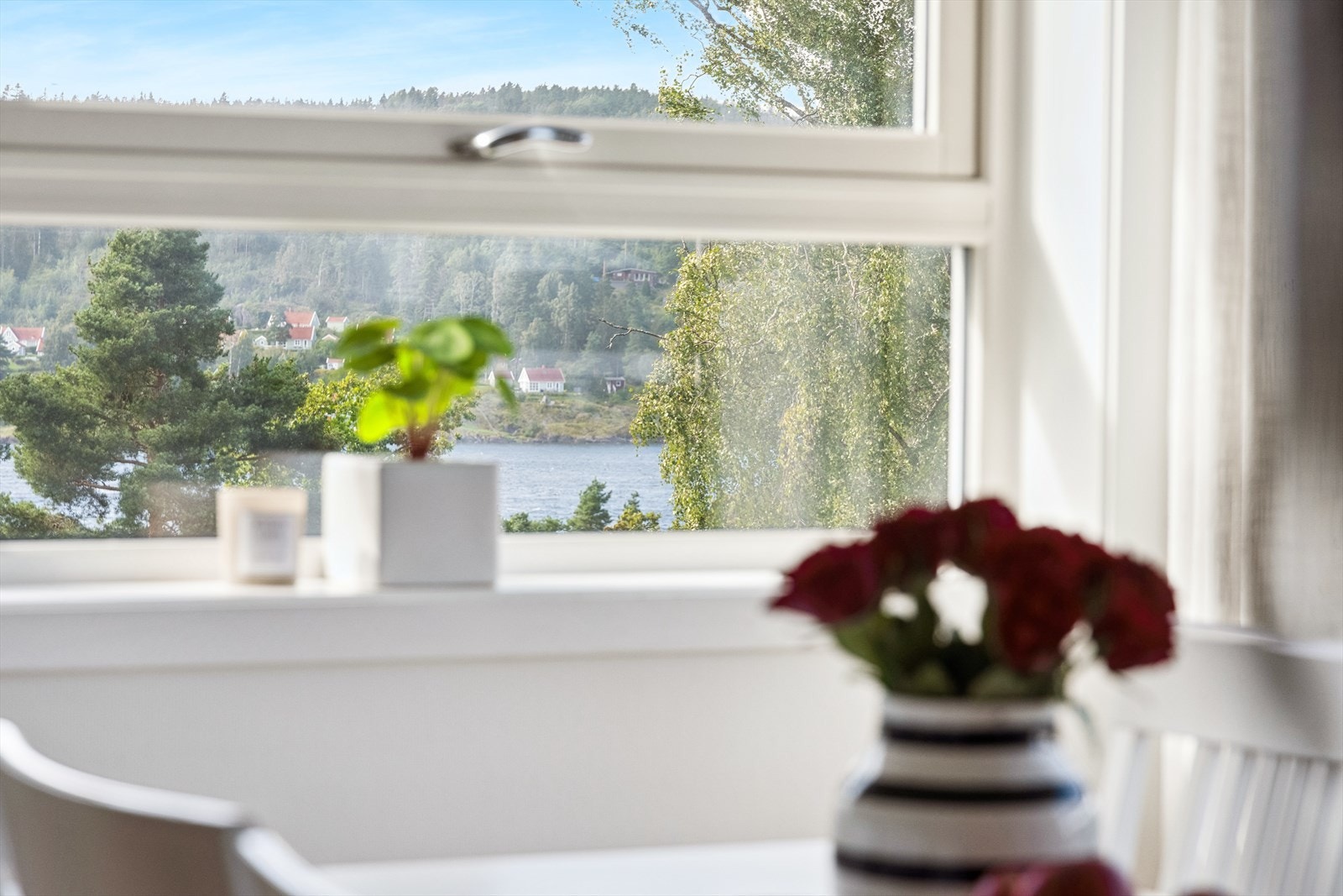 Utsikt fra kjøkkenet. Galleribilde
