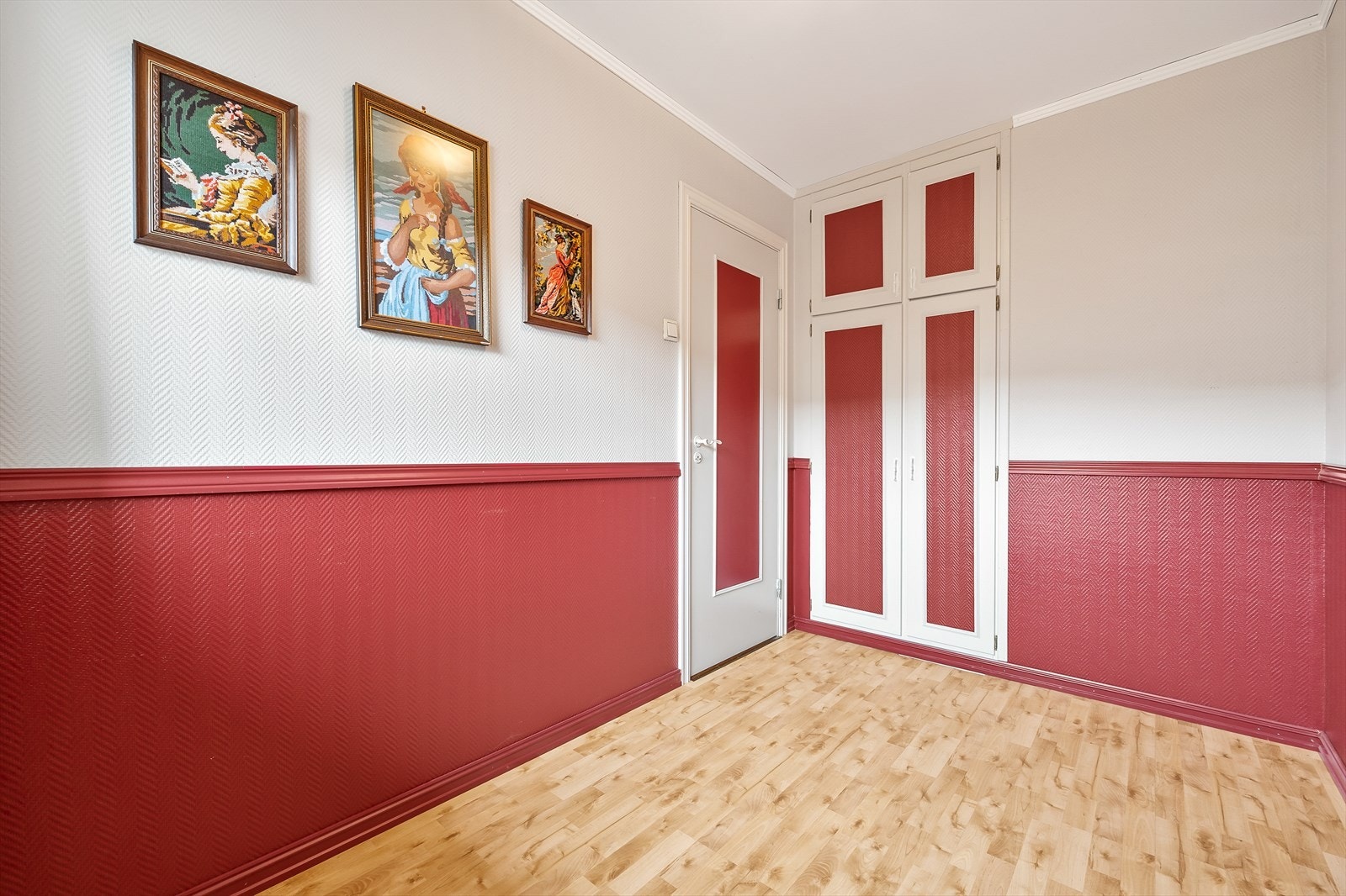 Innebygde garderobeskap Galleribilde