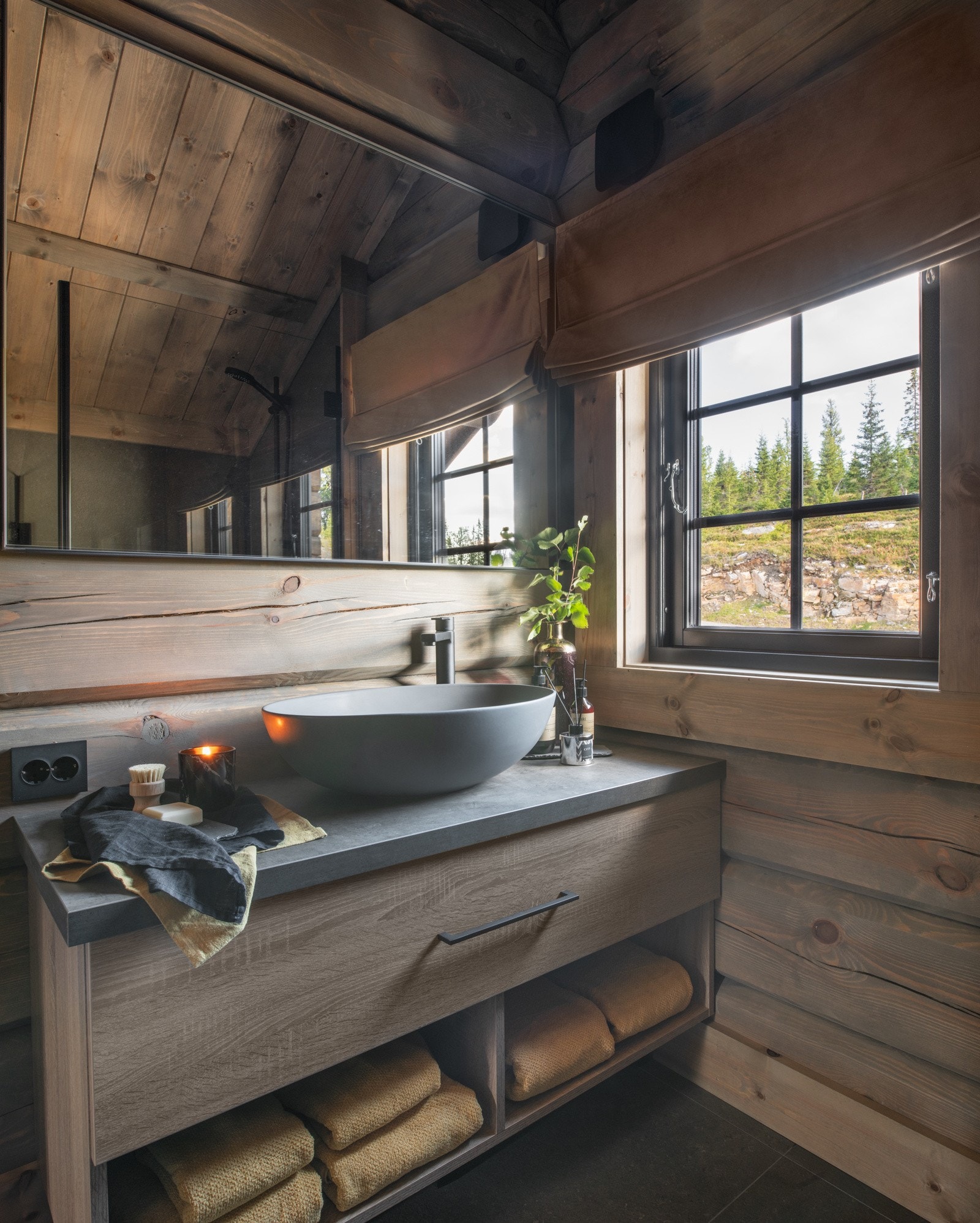 Illustrasjonsbilde baderom: Viser sammenlignbar innredning som leveres som standard i prosjektet. Avvik vil forekomme. Galleribilde