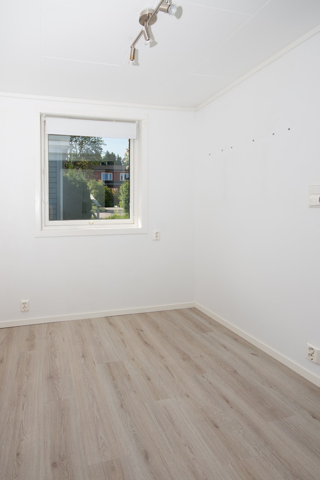 Soverom 2. Et ypperlig barnerom, gjesterom eller kontor. Galleribilde