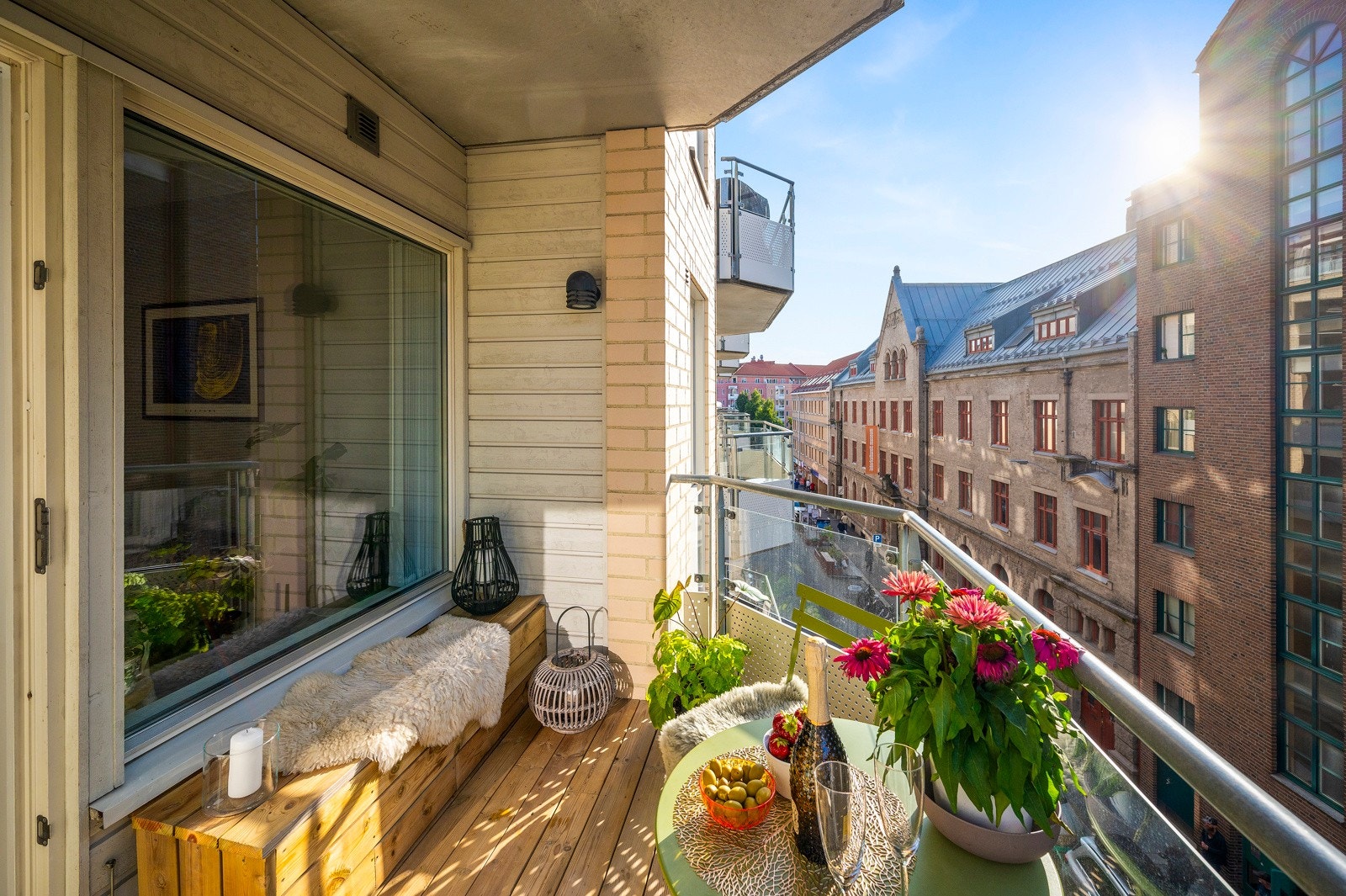 Velkommen til Tøyenbekken 4 på Grønland Galleribilde