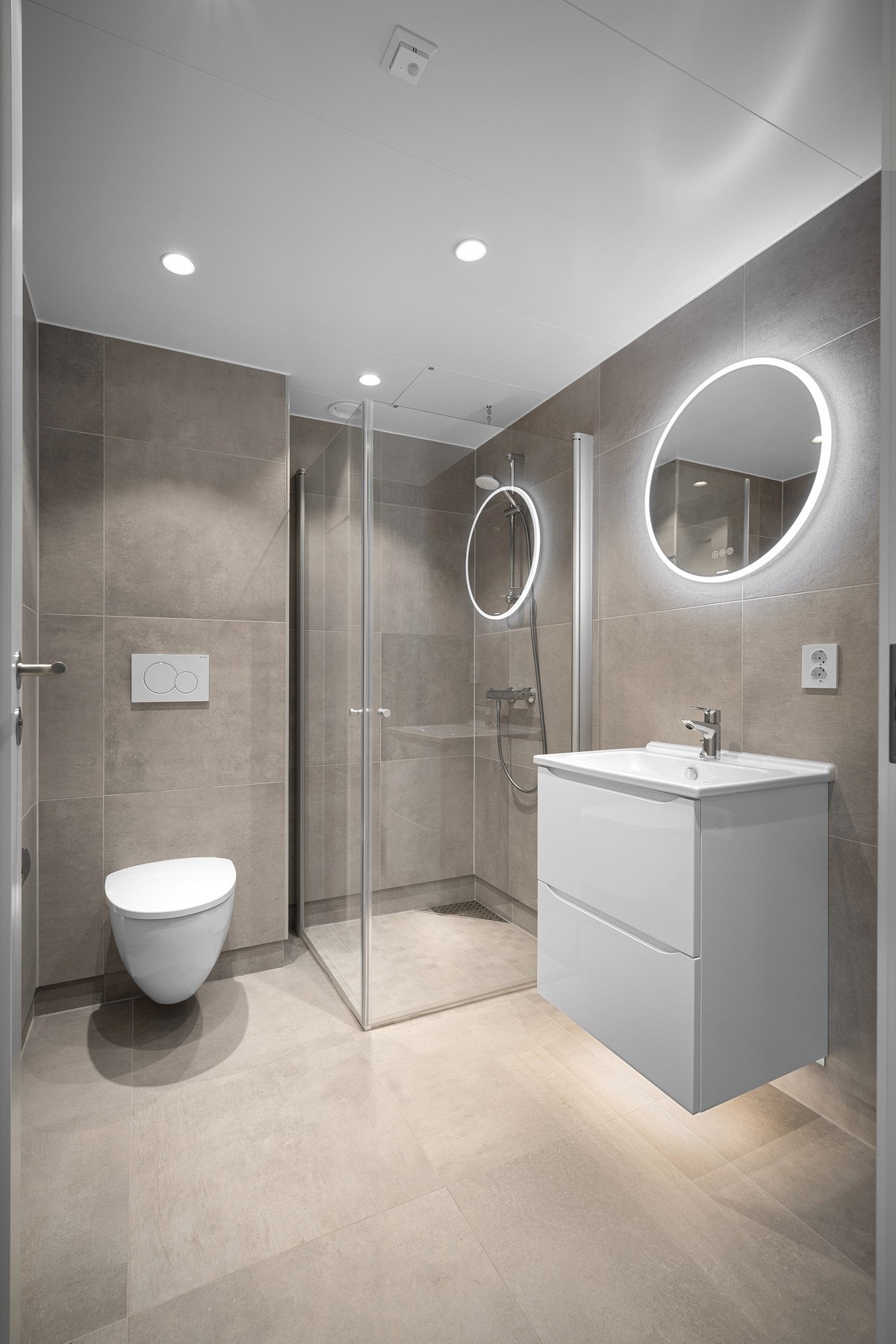 Privat bad i tilknytning til hovedsoverommet Galleribilde