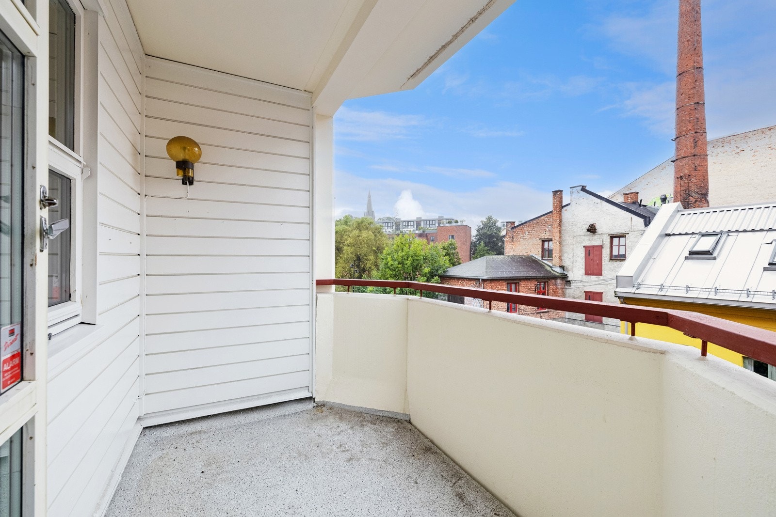 Balkong 1 på 4 kvm med utsyn mot trivelig nærområd og retning Akerselva Galleribilde