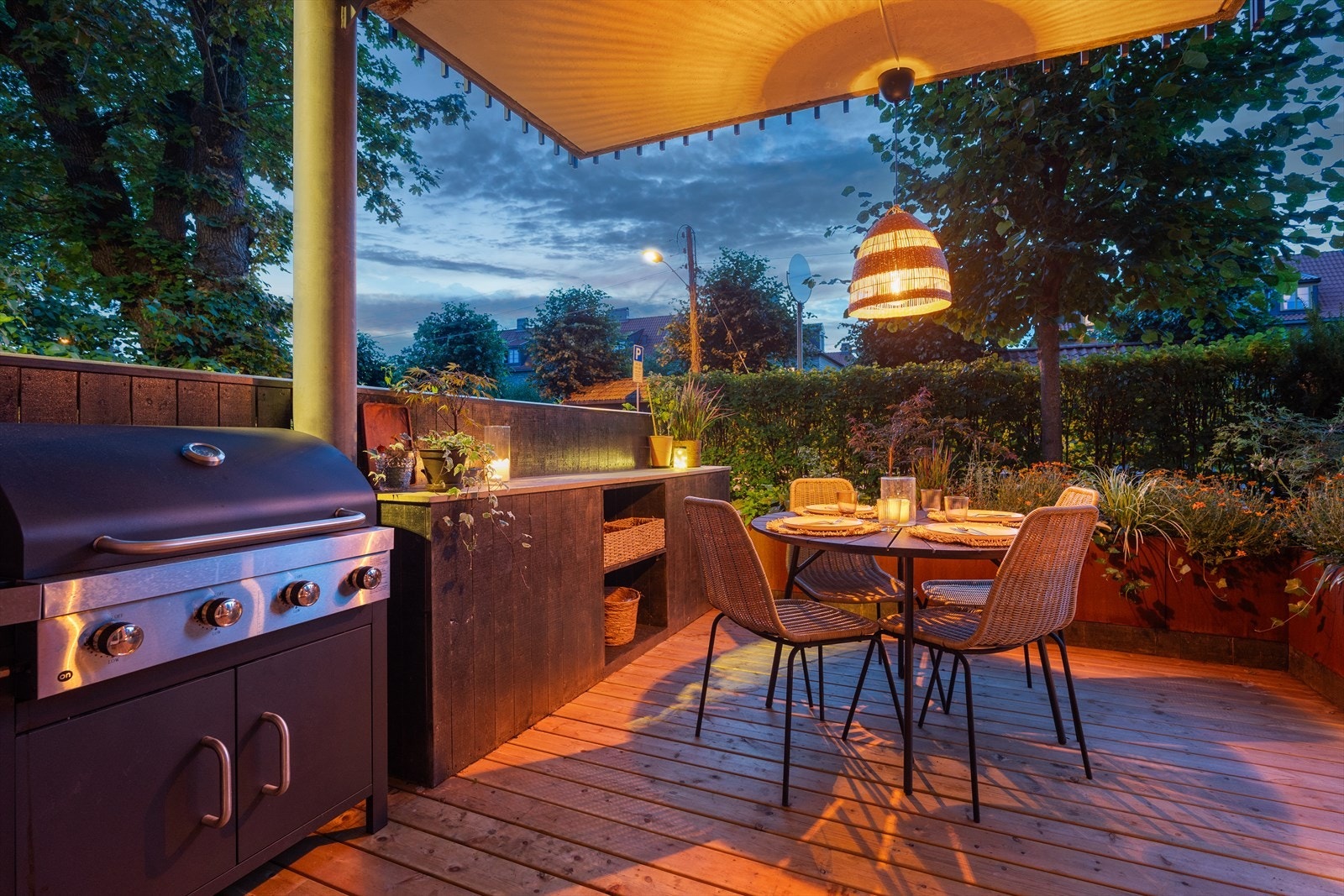 God plass til flere sittegrupper, grill etc. Galleribilde