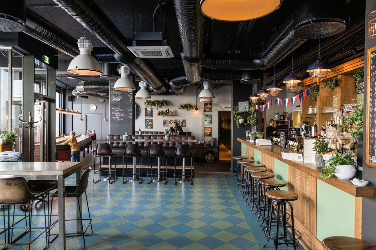 "Safe as Milk" er ett populært samlingssted blant beboerne på Ensjø og det er kort gangavstand fra leiligheten til restauranten Galleribilde