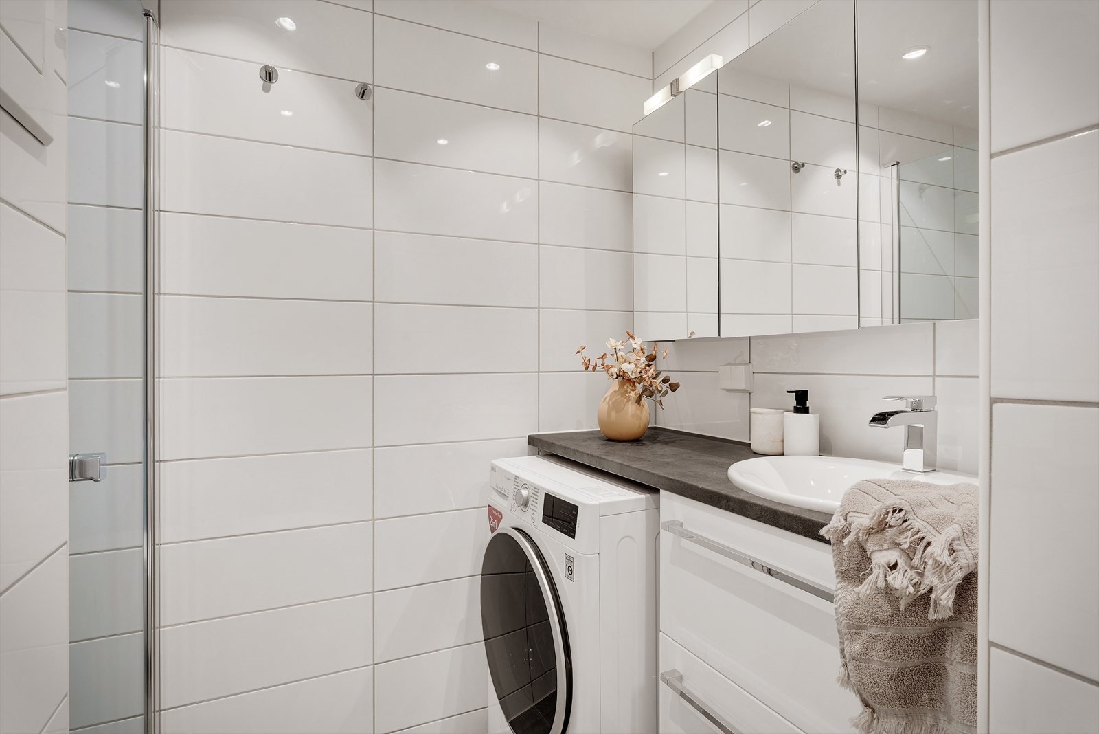 - Badet har en størrelse på 2,9 m² - Galleribilde