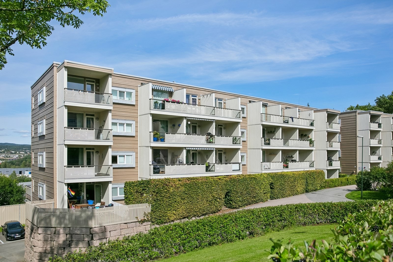 Fasade Haugerudhagan 82 Galleribilde