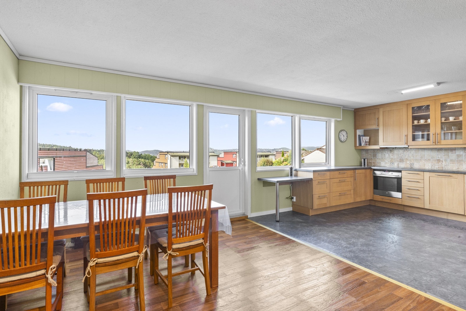 Krogsveen v/Espen Bjørndahl presenterer Musseronstien 24a Galleribilde