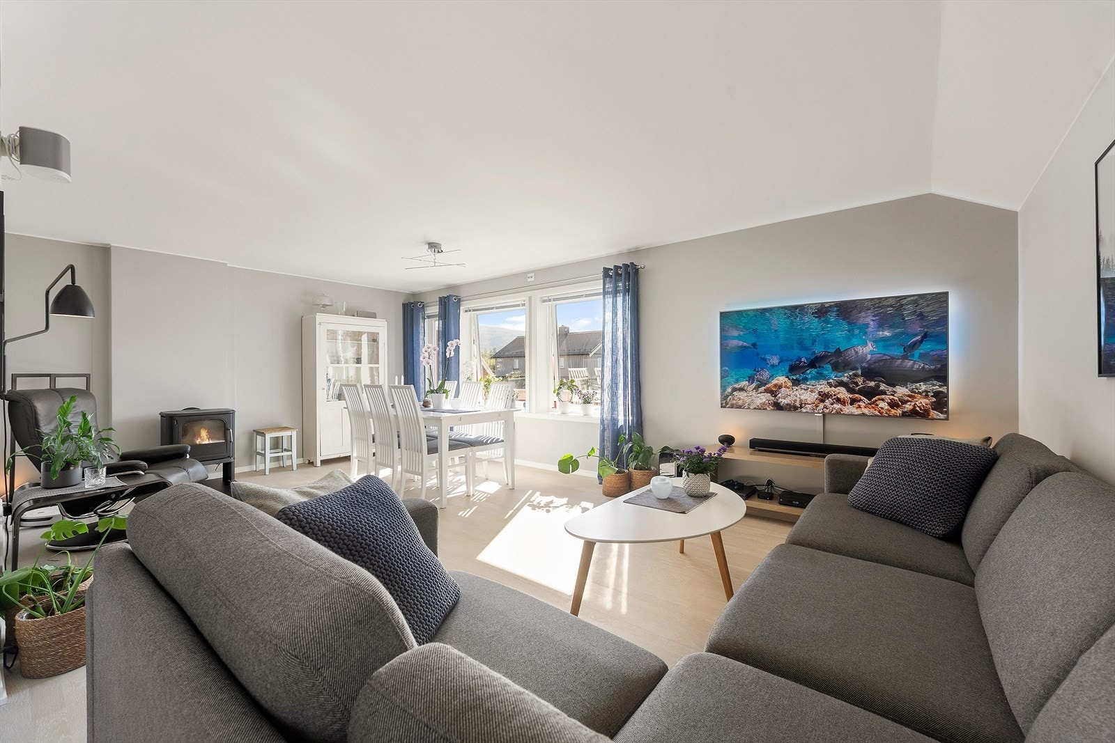 I 2021 ble det revet inn til stenderverk og alle overflater bygd opp på nytt. Galleribilde