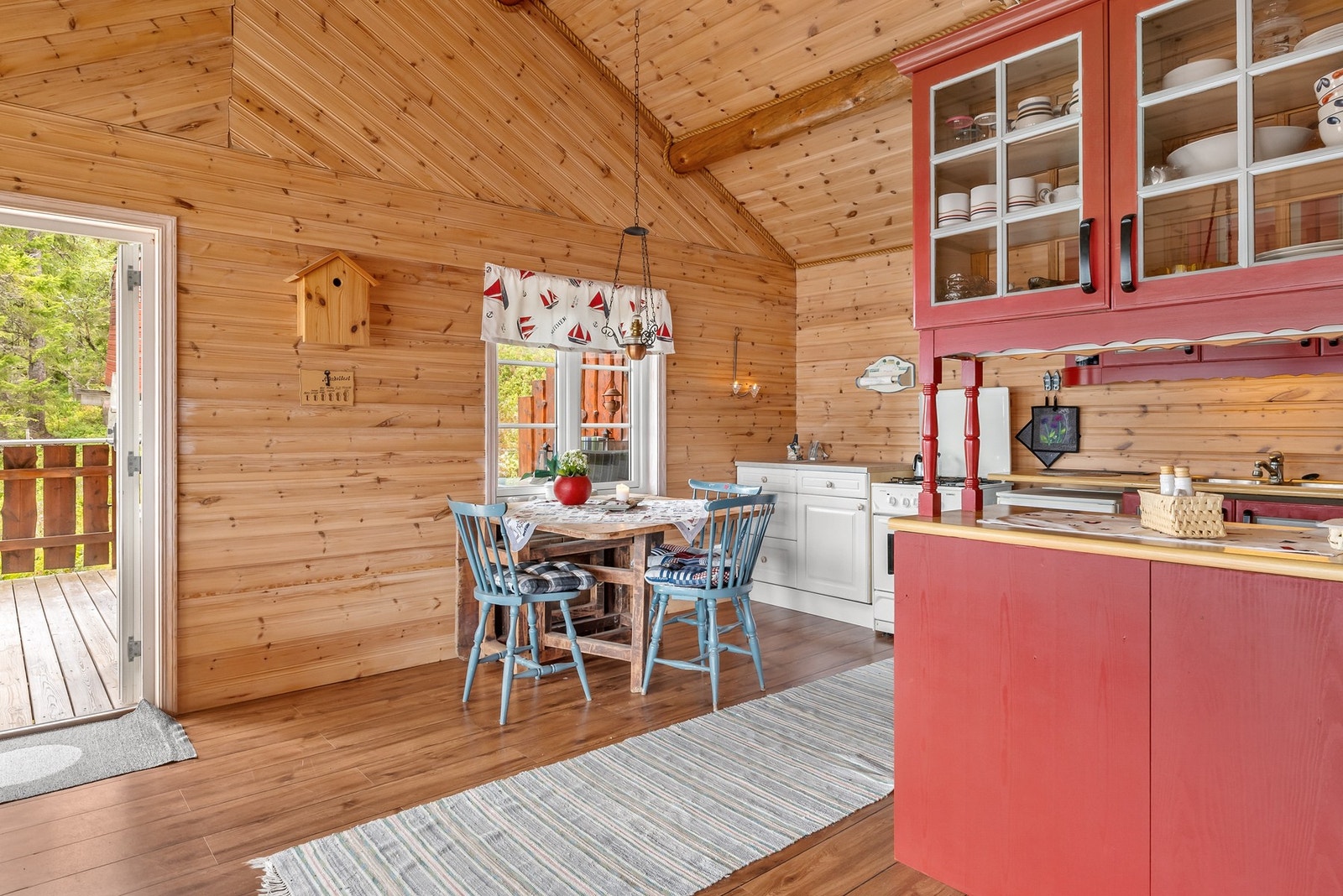 God plass til flere møbelsoner Galleribilde