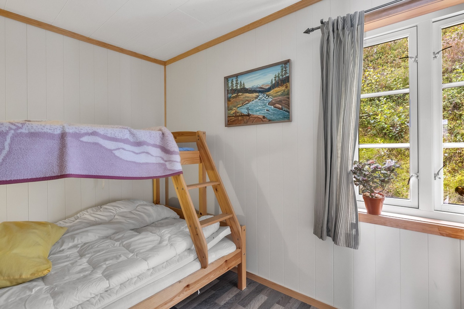 Soverom 2 av 2 Galleribilde