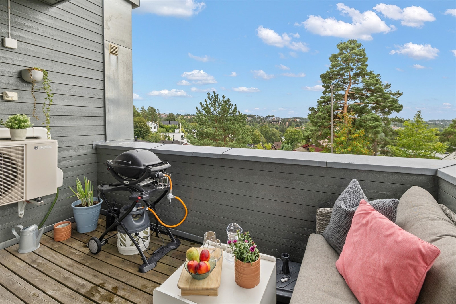 Veranda med flott utsyn Galleribilde