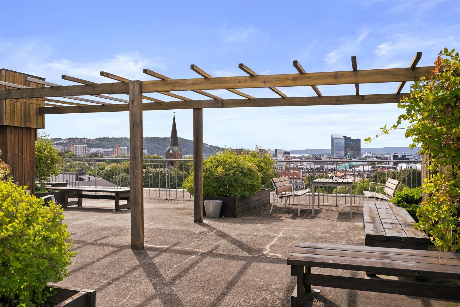 Stor felles takterrasse på ca. 350m². Galleribilde