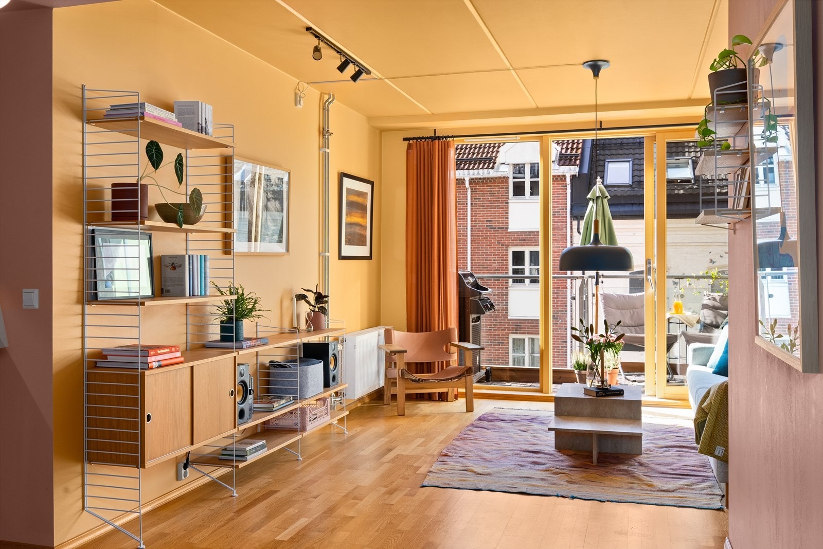 3-stavs parkett på gulv. Galleribilde