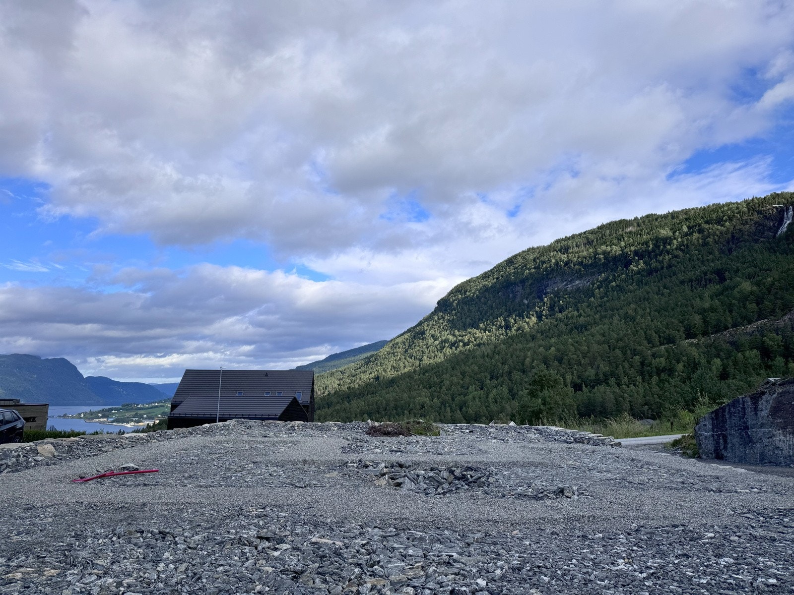 Ferdig opparbeidd bustadtomt Galleribilde