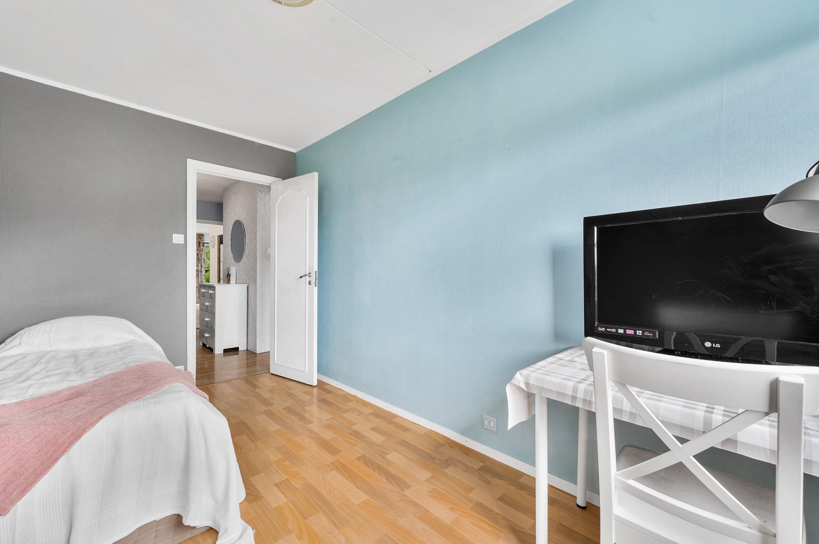 - Soverom nr 2 / hjemmekontor - Galleribilde