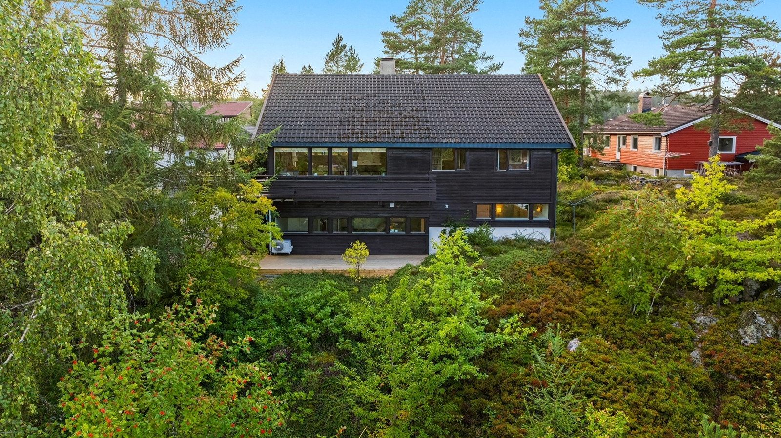 Dette er en svært innholdsrik enebolig med familievennlig beliggenhet på Korsfjellet! Galleribilde