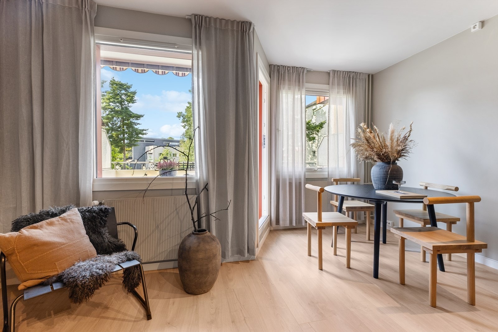 Den gode utformingen gir deg mulighet til å innrede oppholdsrommet etter eget ønske. Galleribilde