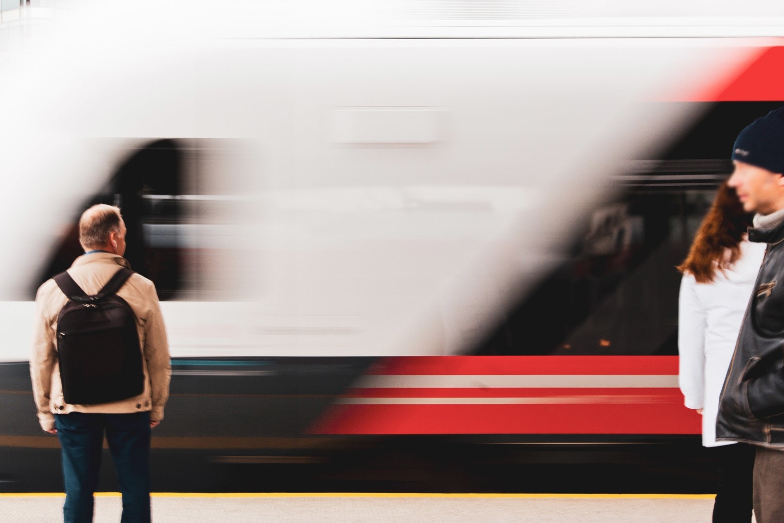 Skøyen stasjon er kun en kort gåtur fra leiligheten. et knutepunkt med buss, trikk, tog og flytog. Galleribilde