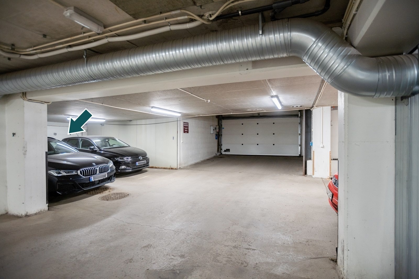 Garasjeplass i felles anlegg Galleribilde