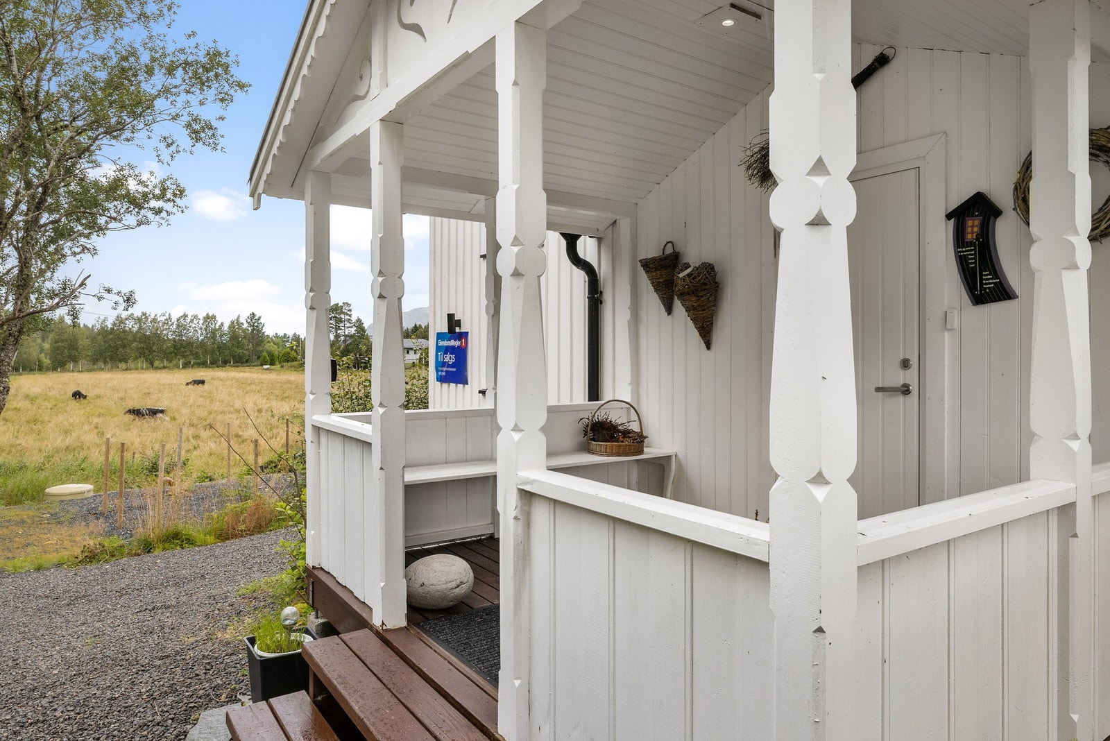 Takoverbygd inngangsparti. Galleribilde