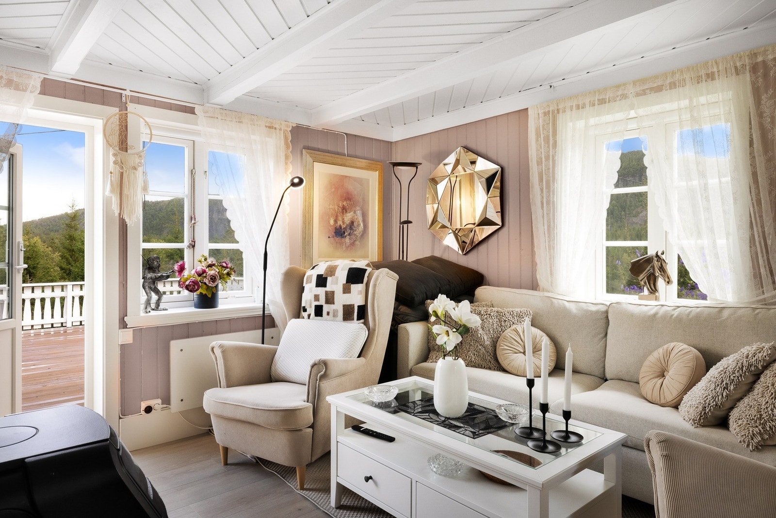 Lys og koselig stue. Galleribilde