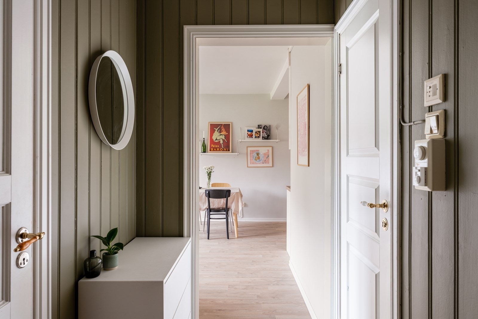 Gangen binder rommene sammen på en fin måte og gir et fint førsteinntrykk. Galleribilde