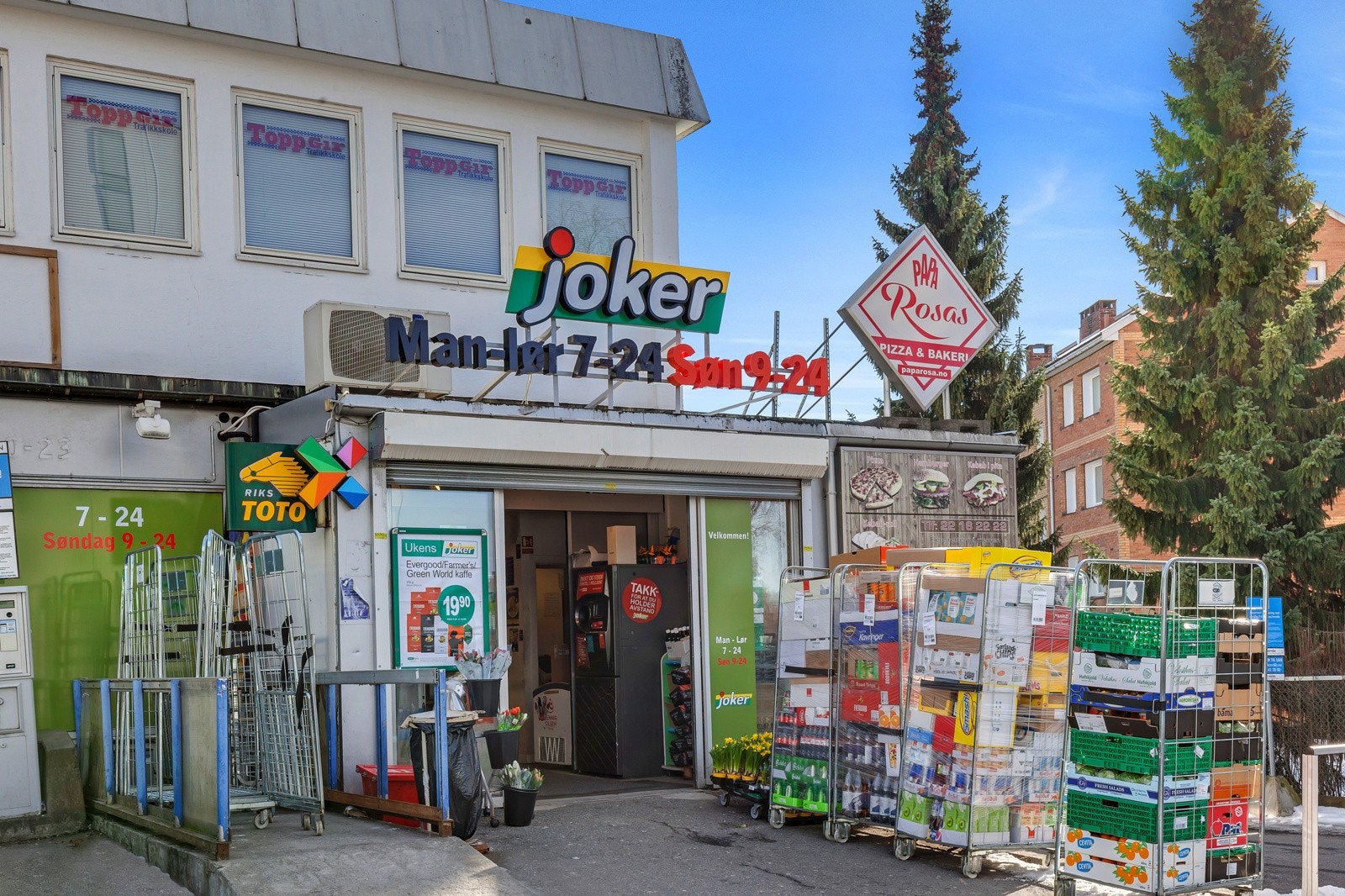 Hvor ypperlig er det ikke med en søndagsåpen joker butikk i området? Galleribilde