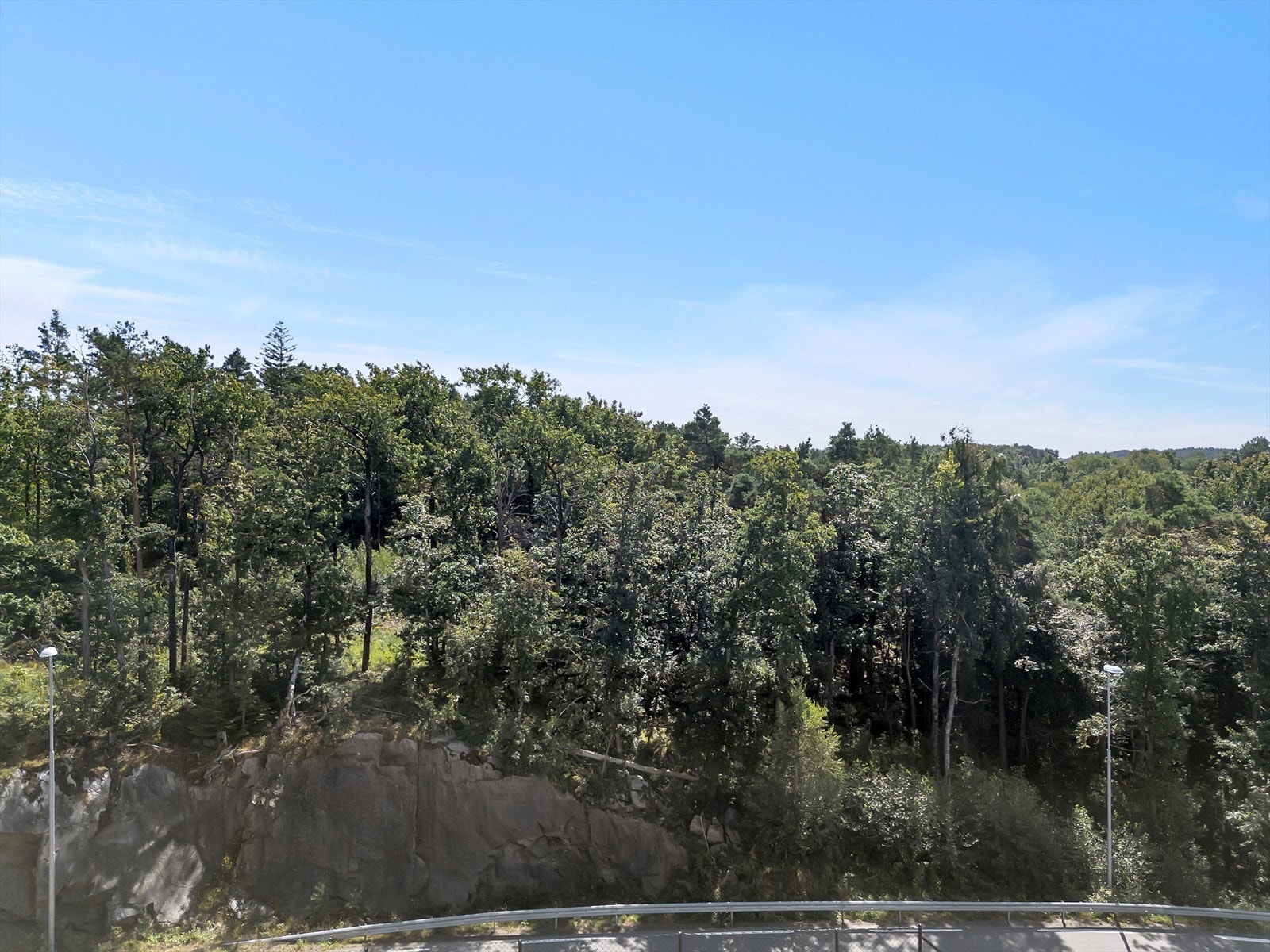 Dvergsnesbrinken 29 - Utsikt omtrent fra takterrasse (8 meter over bakkeplan) Galleribilde