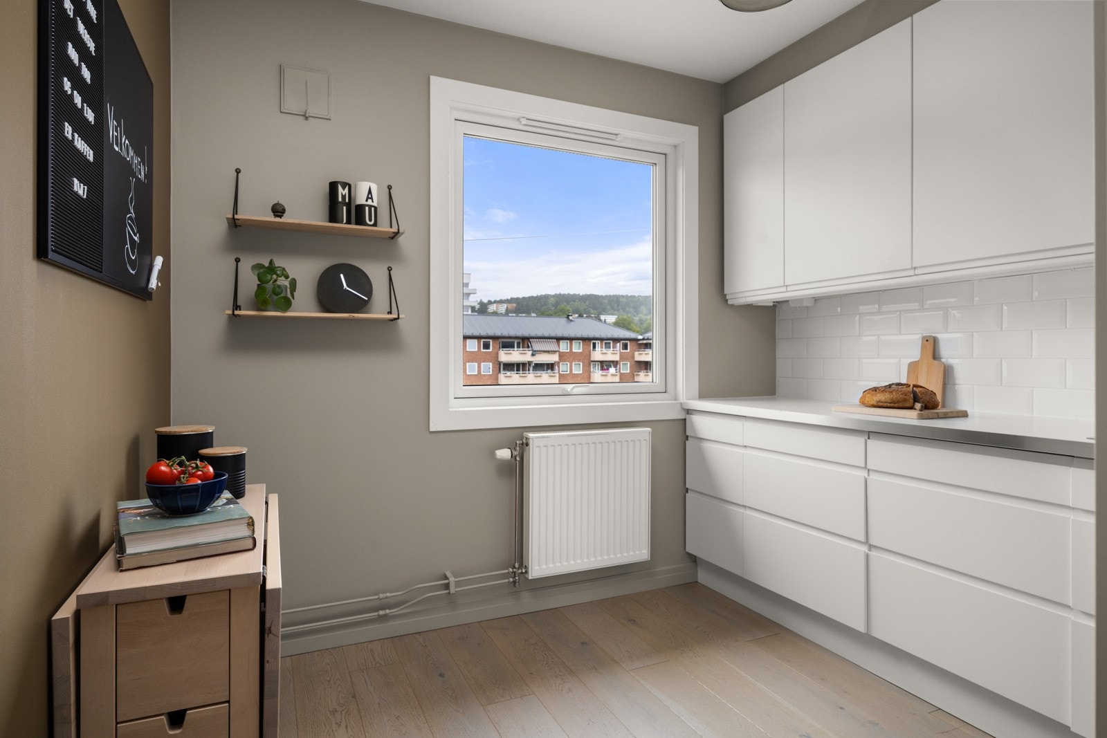 Stilrent kjøkken. Galleribilde