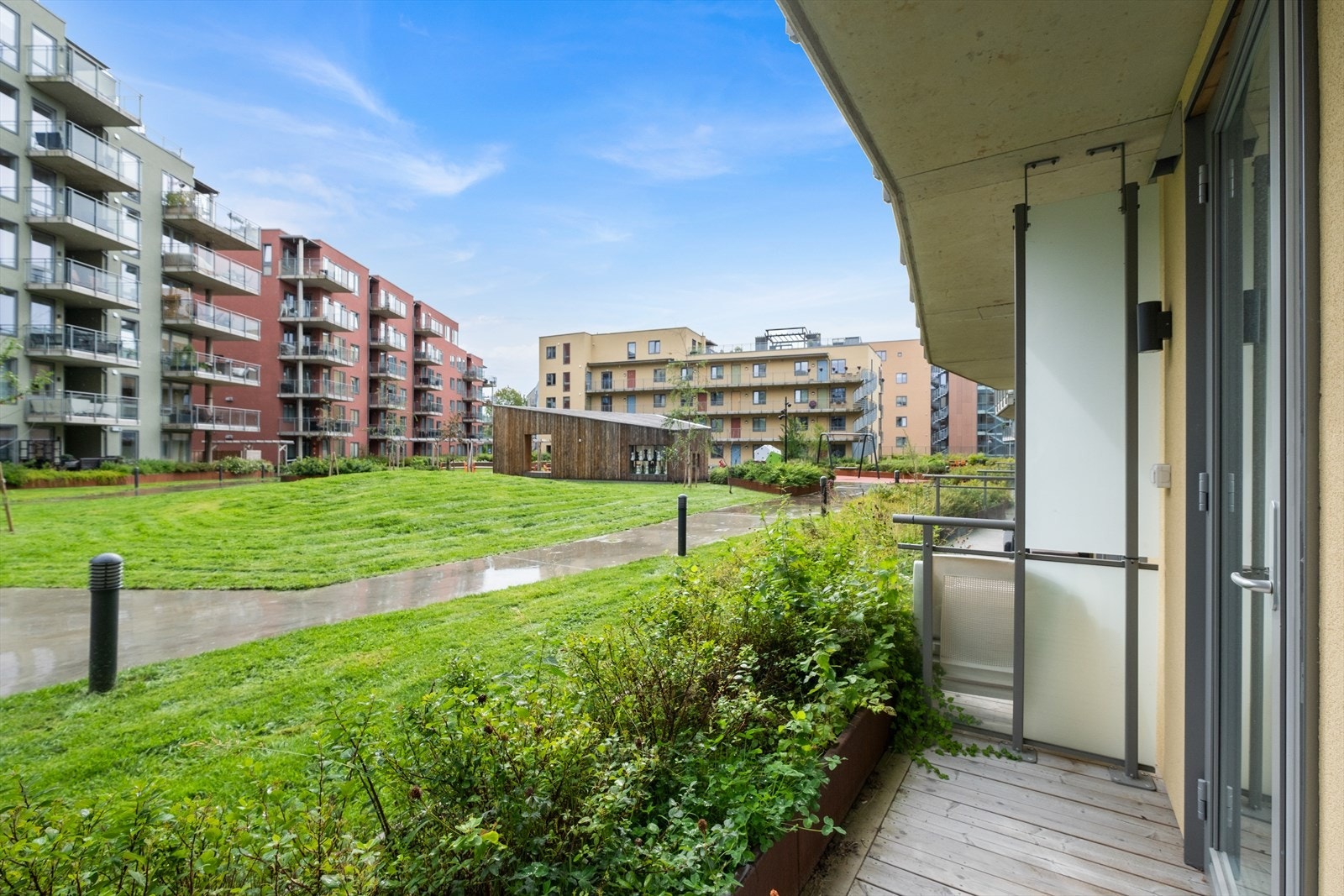 Velkommen til Ladeveien 28 - en pen selveierleilighet på 23m² med en flott beliggenhet på populære boområdet Lilleby. Galleribilde