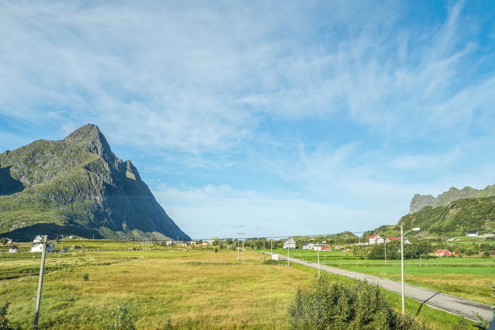 Solrikt og åpent område. Galleribilde